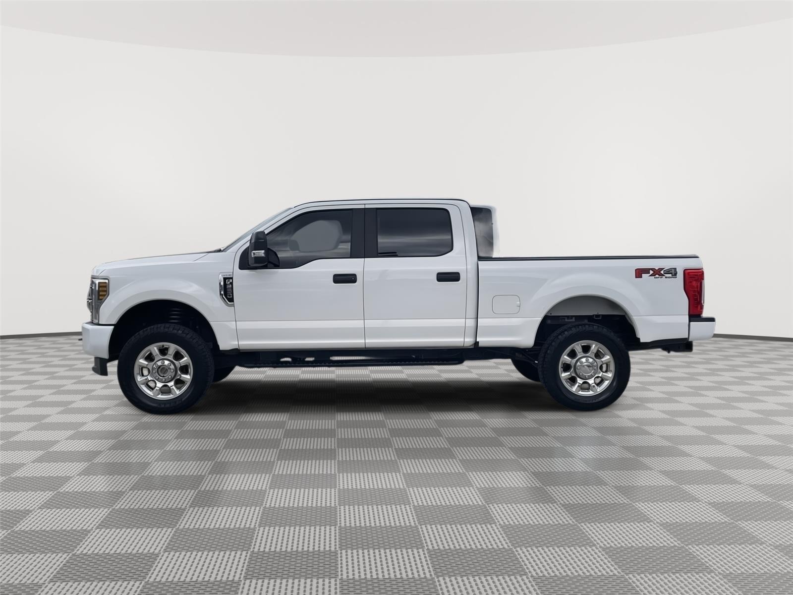 Used 2019 Ford F-250 XL Crew Cab Truck
