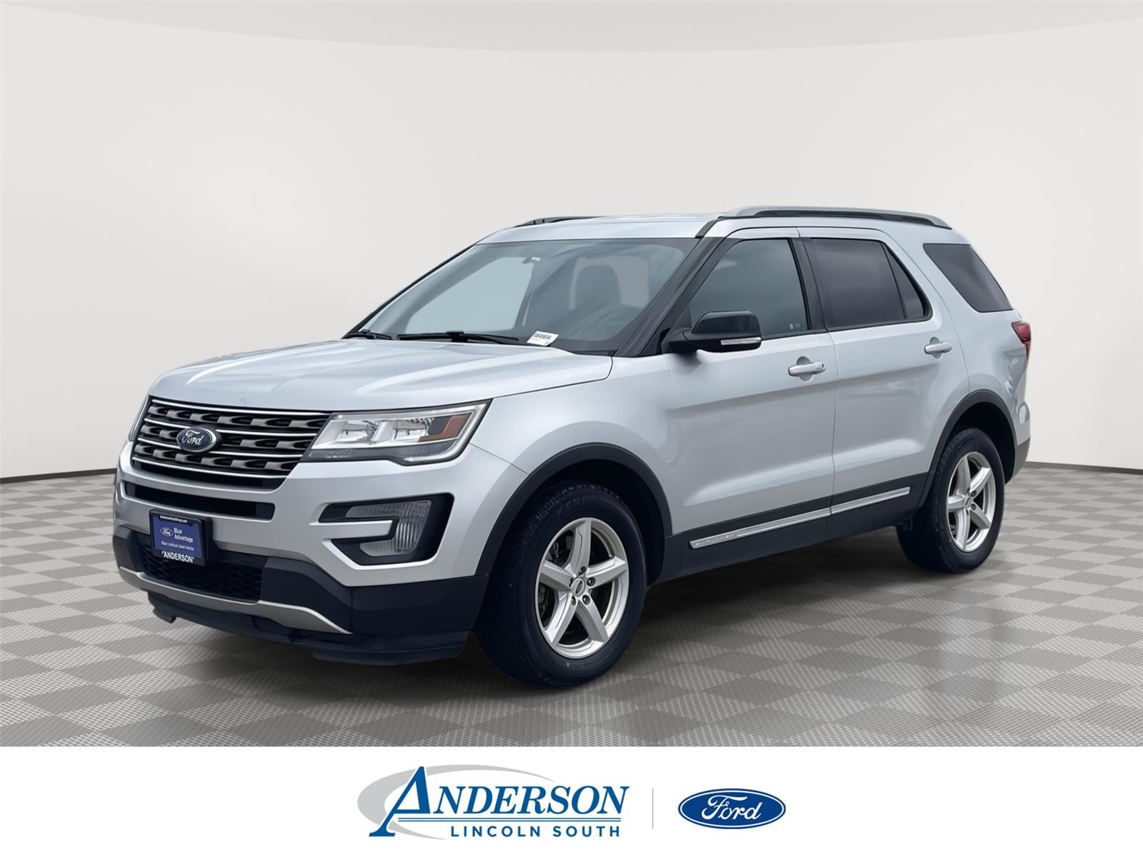 2017 Ford Explorer XLT 4WD's photo