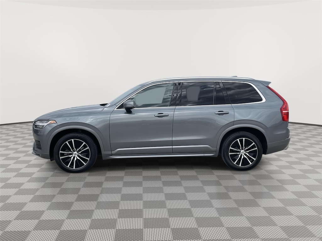 Used 2020 Volvo XC90 T6 Momentum 7 Passenger SUV