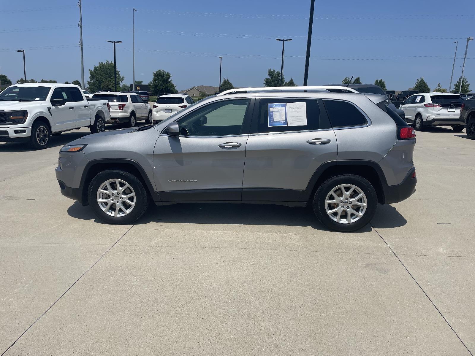 Used 2014 Jeep Cherokee Latitude with VIN 1C4PJMCS4EW247879 for sale in Lincoln, NE