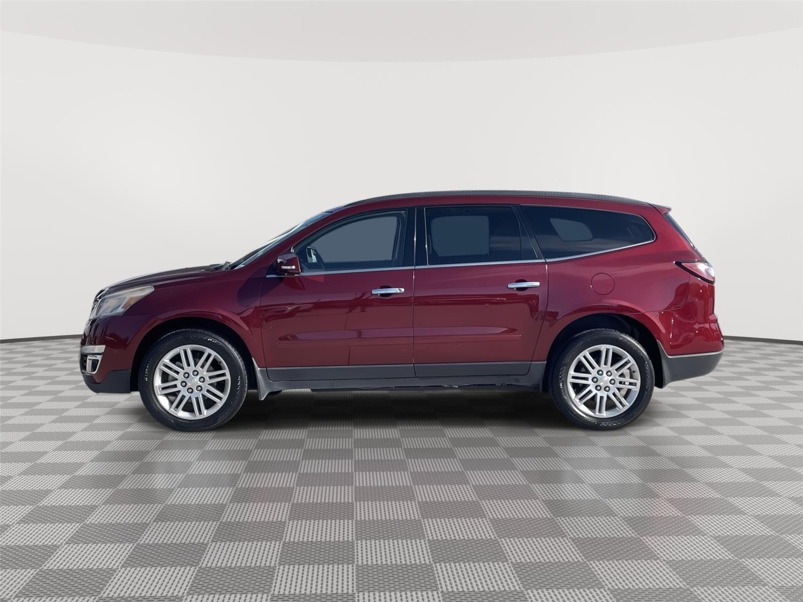 Used 2015 Chevrolet Traverse 1LT with VIN 1GNKRGKD6FJ348919 for sale in Lincoln, NE