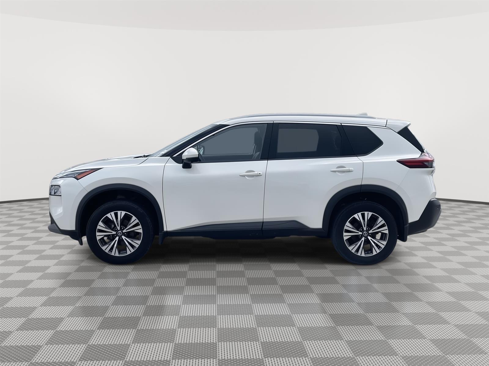 Used 2021 Nissan Rogue SV with VIN JN8AT3BB7MW235482 for sale in Lincoln, NE