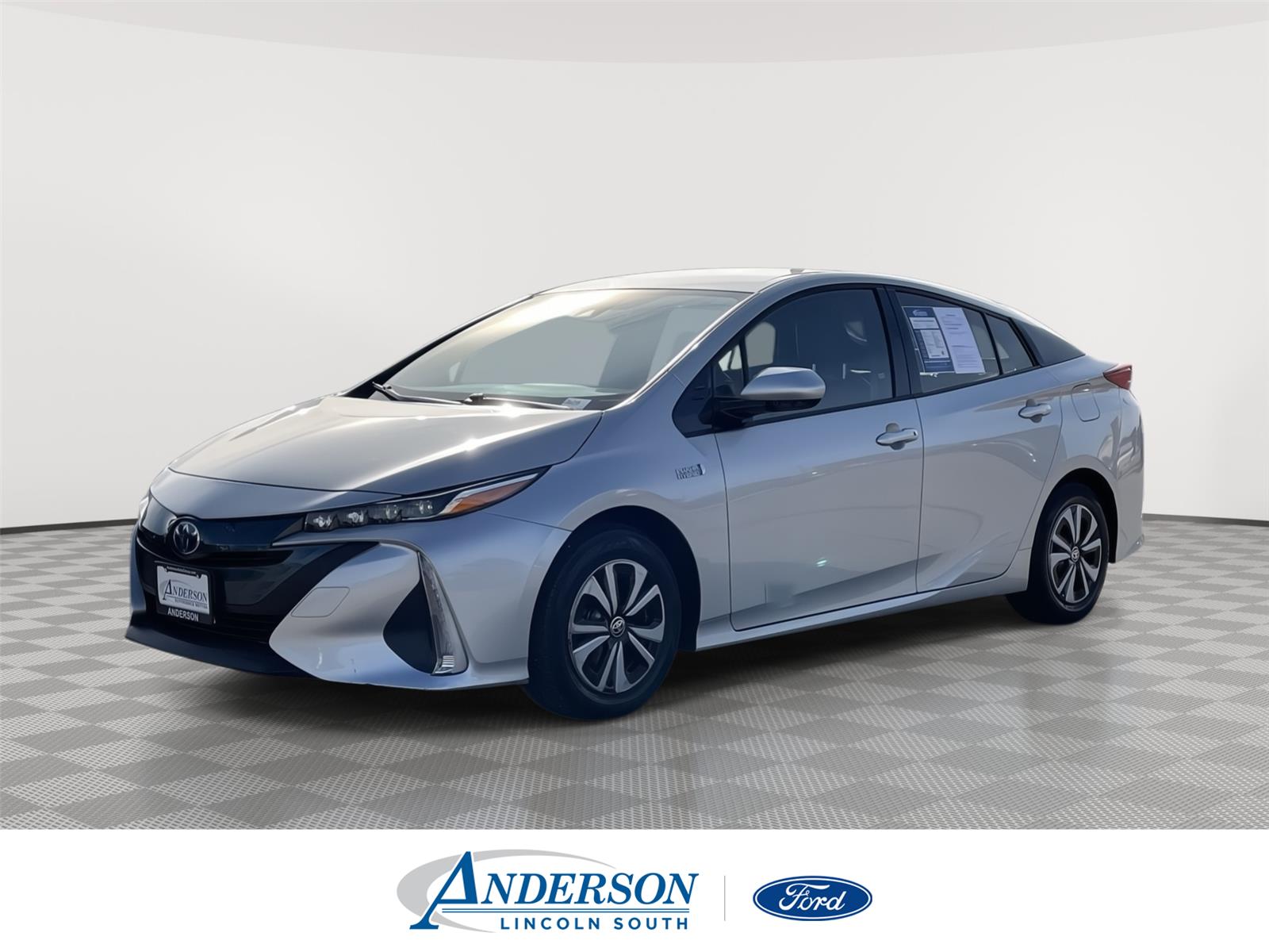 2018 Toyota Prius Prime Premium's photo