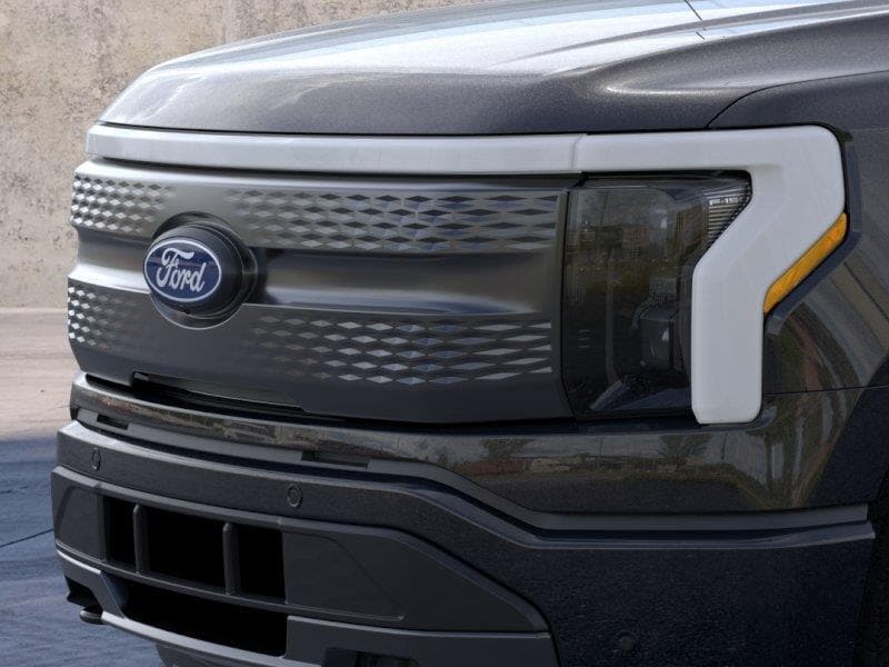 2025 Ford F-150 Lightning Flash - Photo 17