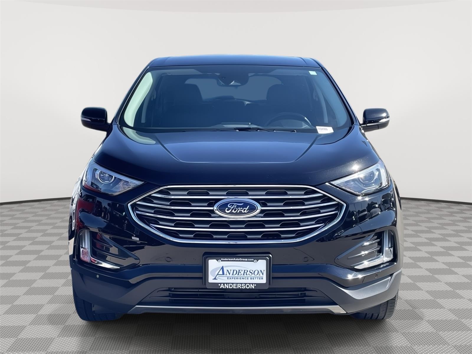 2024 Ford Edge Titanium photo 3