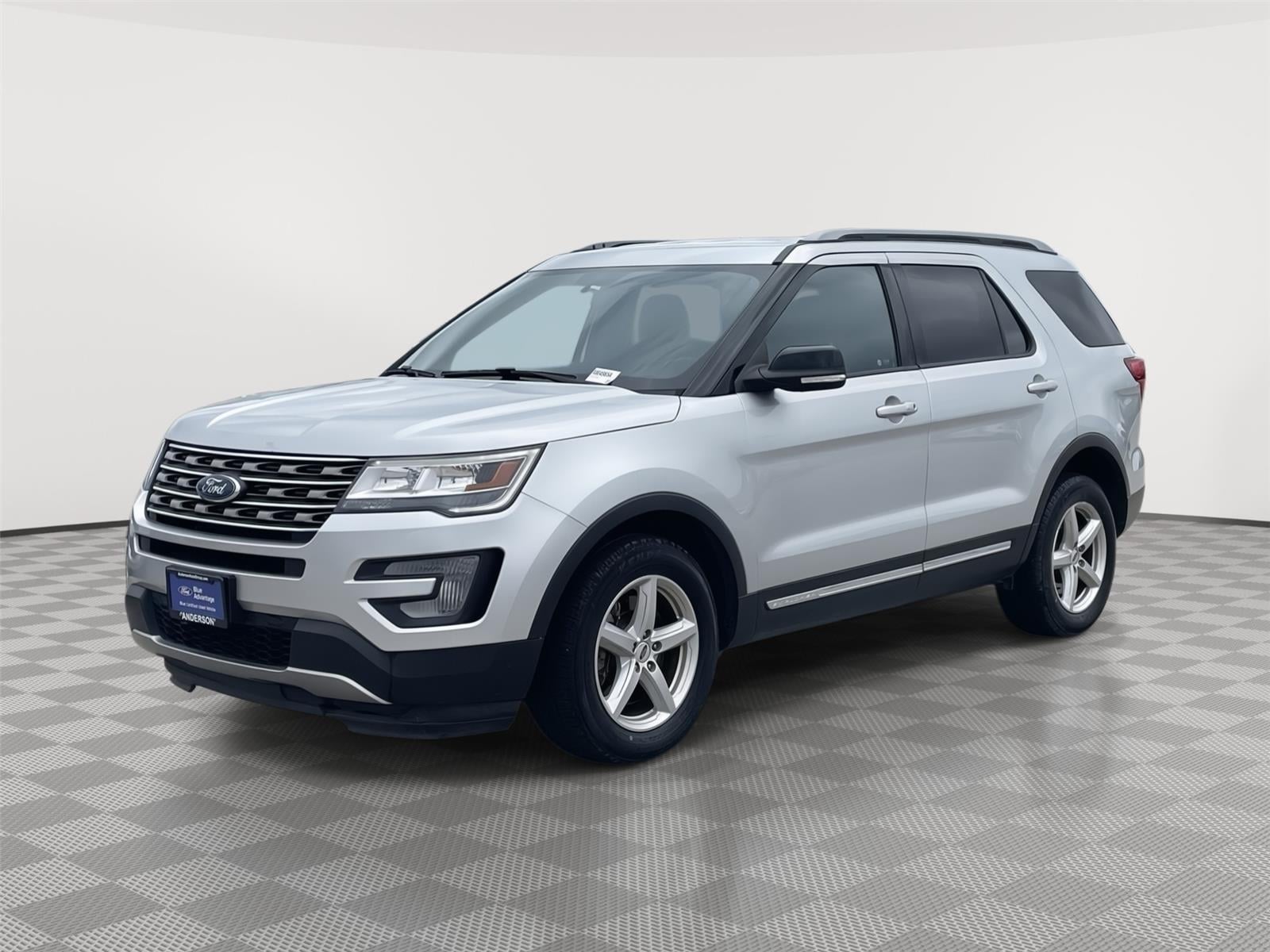 2017 Ford Explorer XLT 4WD's photo