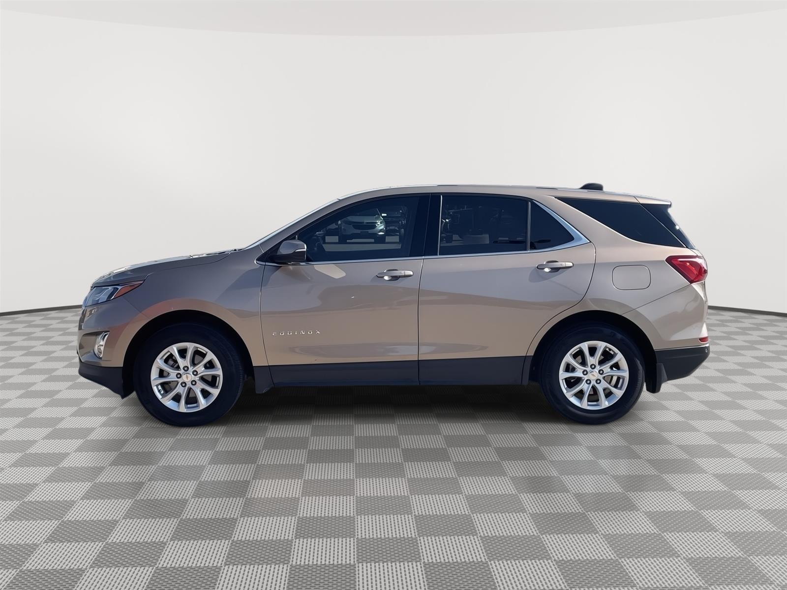 Used 2018 Chevrolet Equinox LT with VIN 2GNAXSEV4J6223545 for sale in Lincoln, NE
