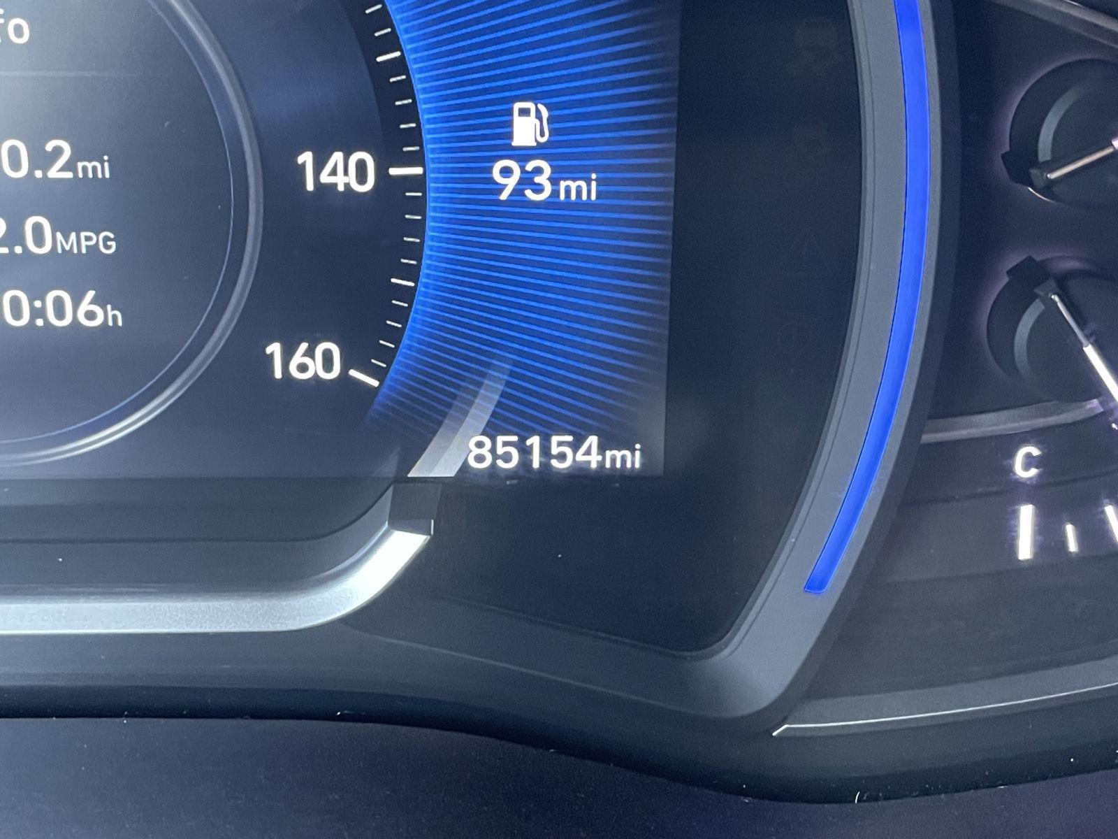 2020 Hyundai Santa Fe 2.0T SEL photo 3