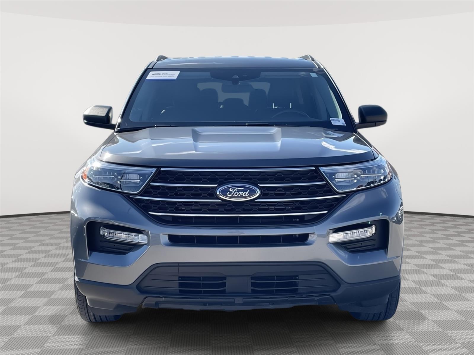 2023 Ford Explorer XLT photo 4