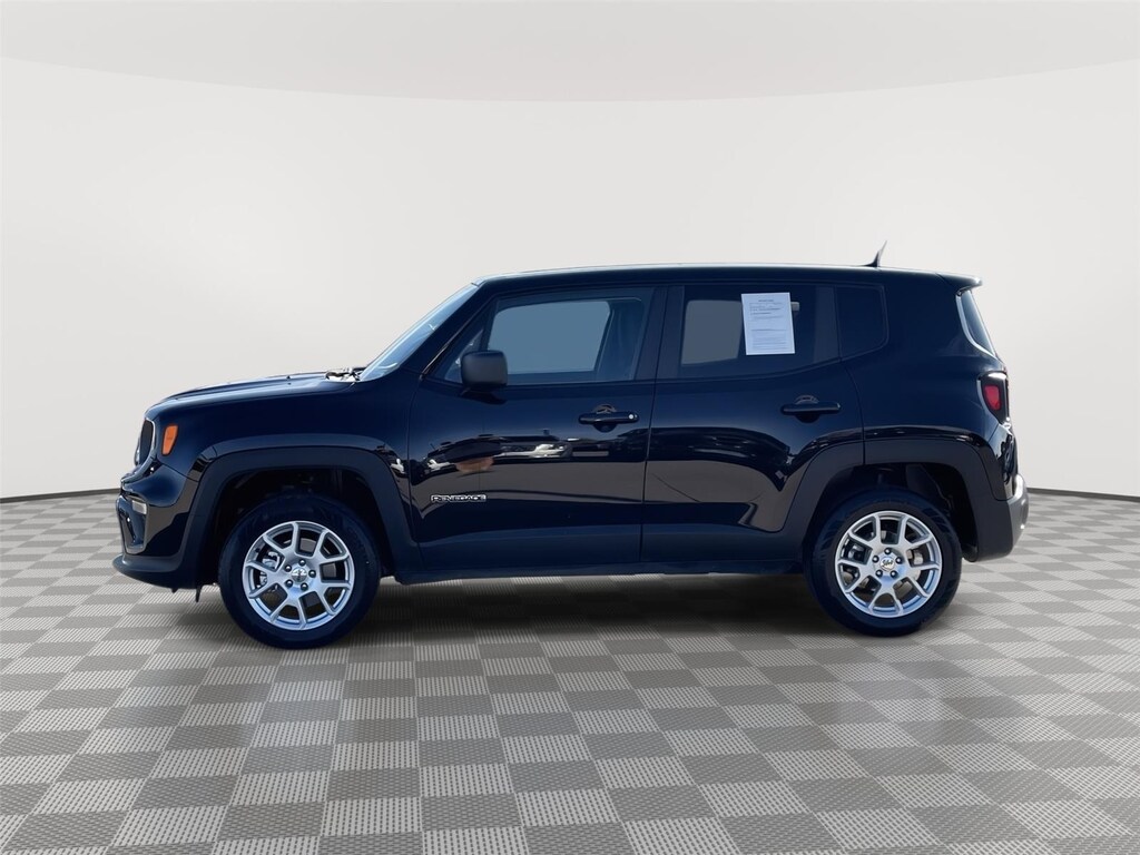 Used 2023 Jeep Renegade Latitude SUV