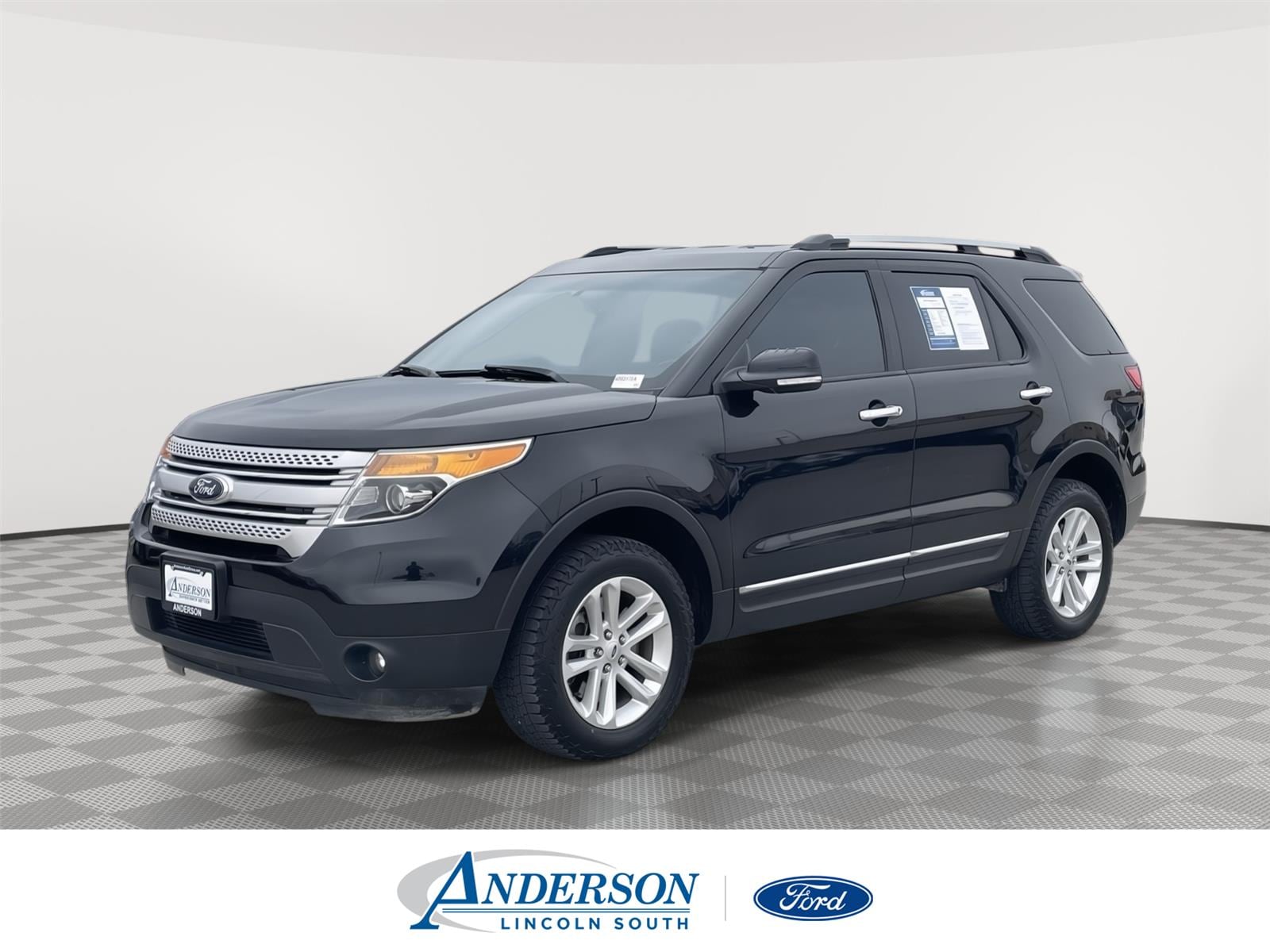 2014 Ford Explorer XLT's photo
