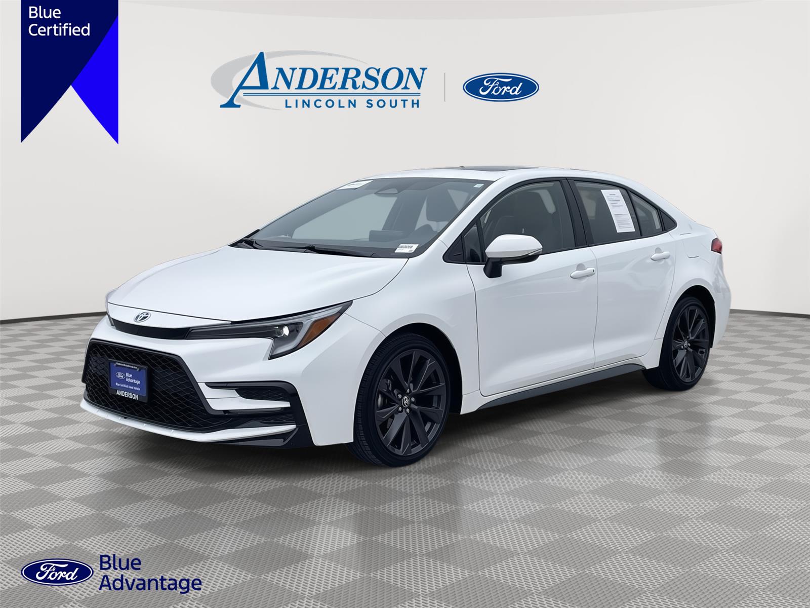 2023 Toyota Corolla SE's photo