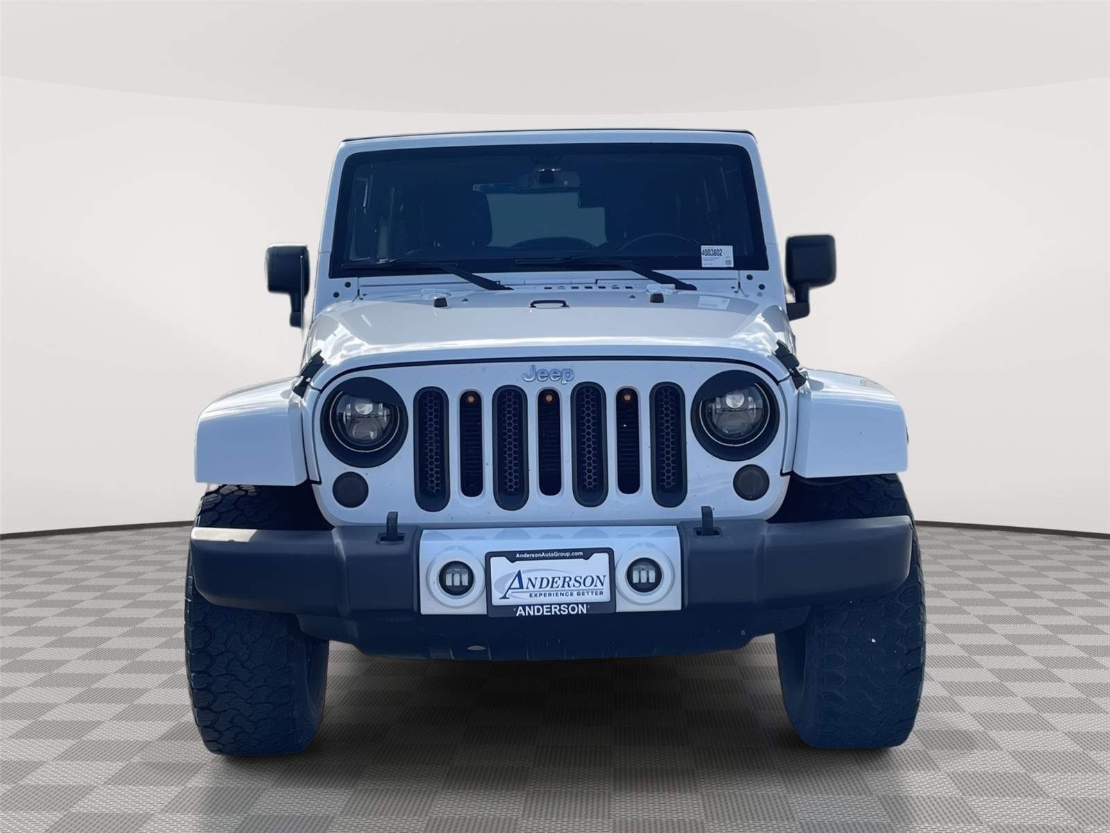2015 Jeep Wrangler Unlimited Sahara photo 4
