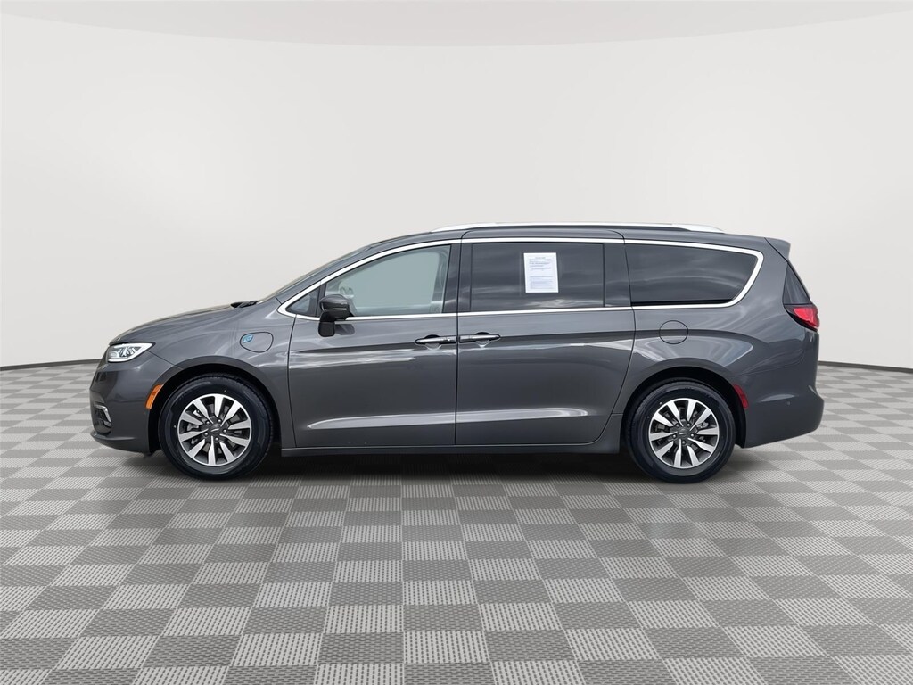 Certified 2021 Chrysler Pacifica Touring L PASSENGER VAN