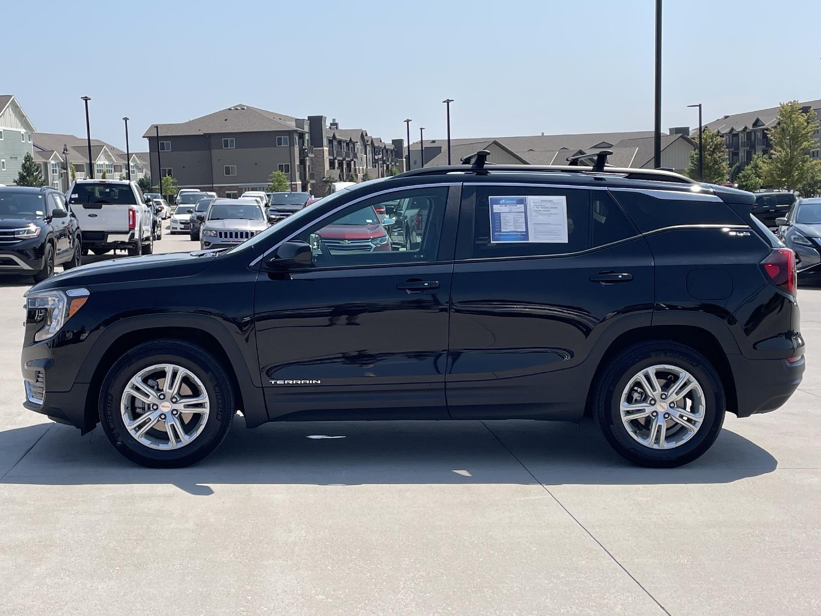 Used 2022 GMC Terrain SLE with VIN 3GKALMEV8NL302268 for sale in Lincoln, NE