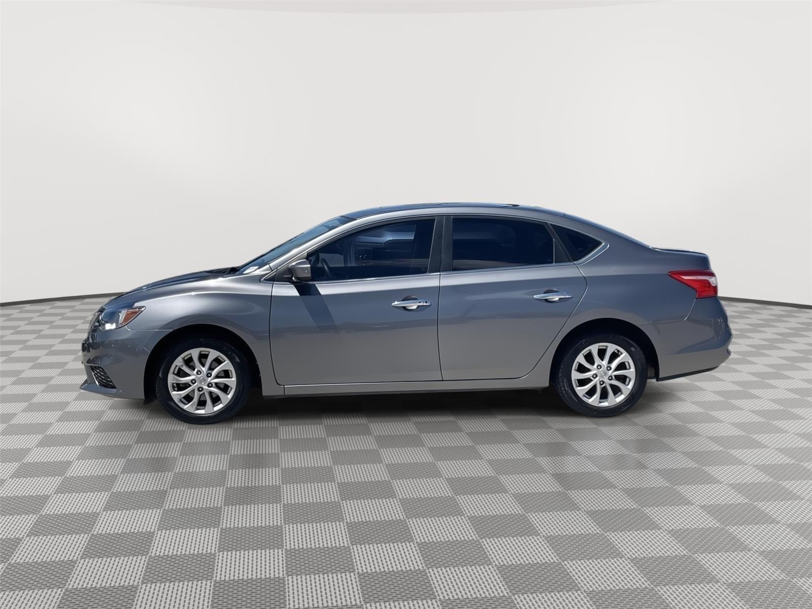 Used 2017 Nissan Sentra SV with VIN 3N1AB7AP2HY294525 for sale in Lincoln, NE