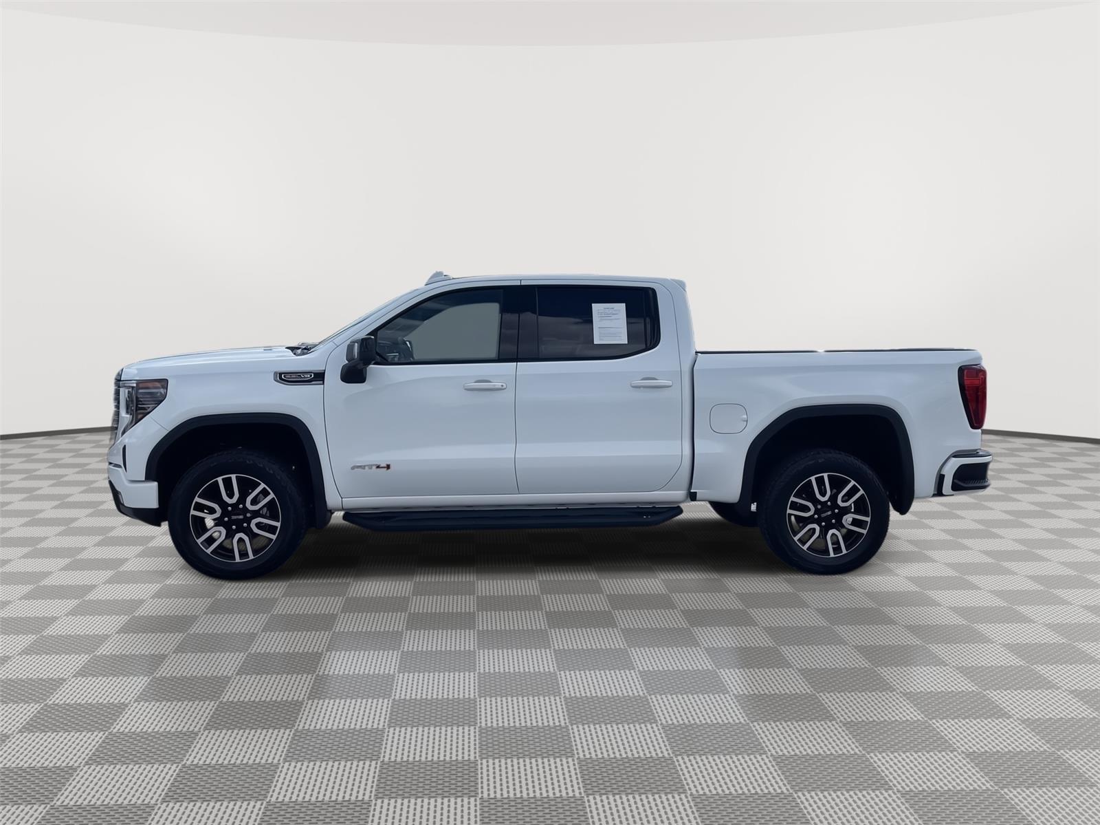 2025 Gmc Sierra 1500 AT4 photo 2