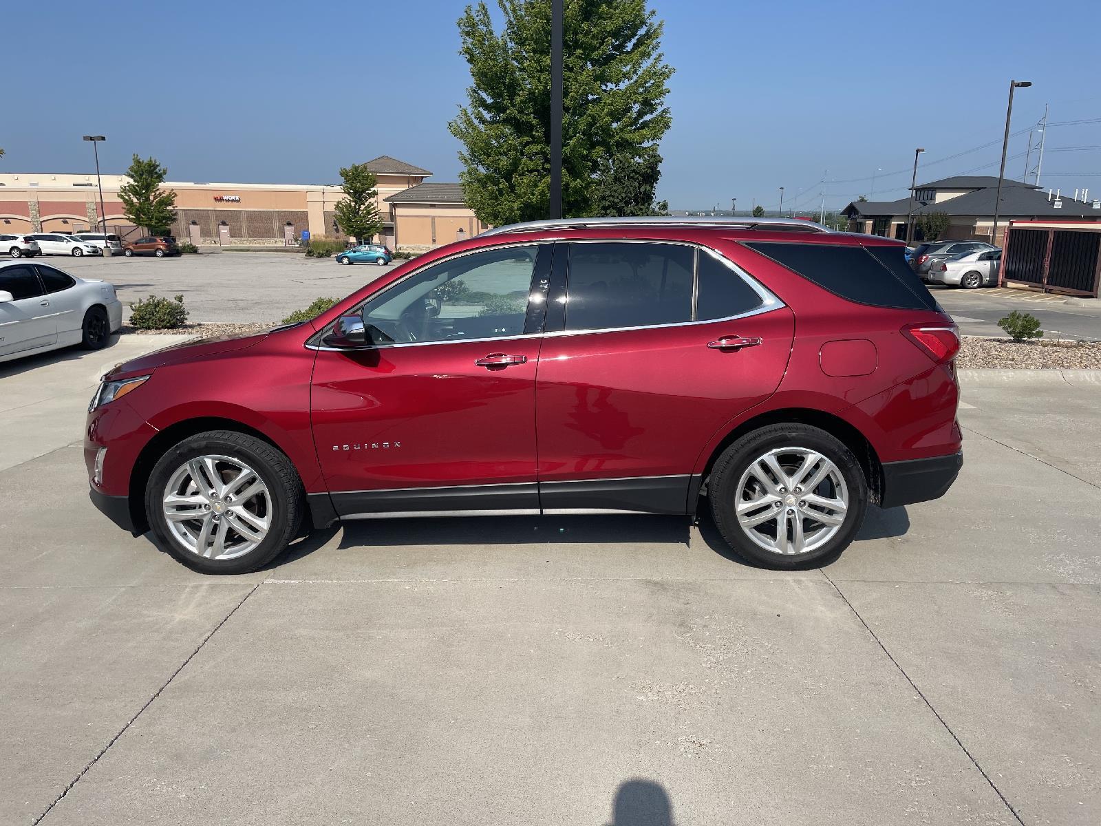 Used 2019 Chevrolet Equinox Premier with VIN 2GNAXYEX4K6218108 for sale in Lincoln, NE