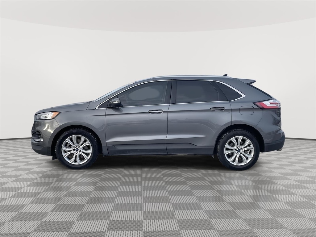 Used 2022 Ford Edge Titanium SUV