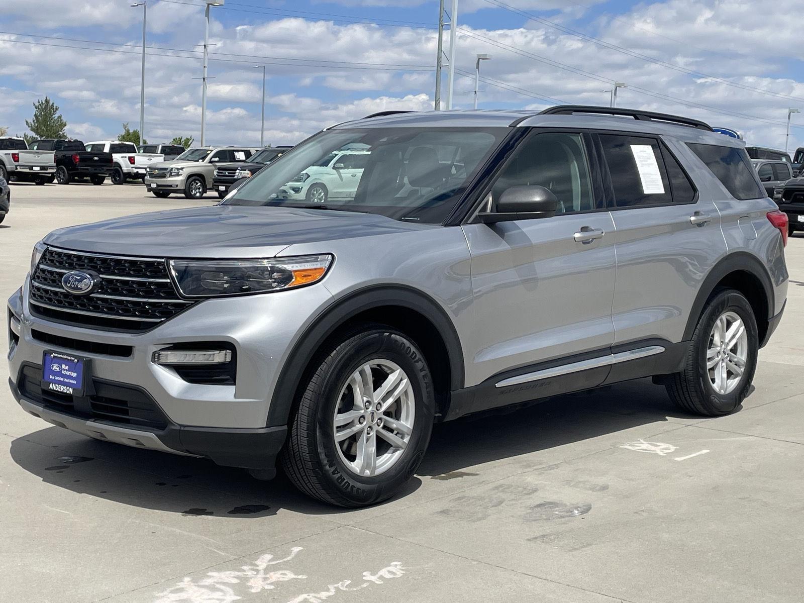2021 Ford Explorer XLT 4WD's photo
