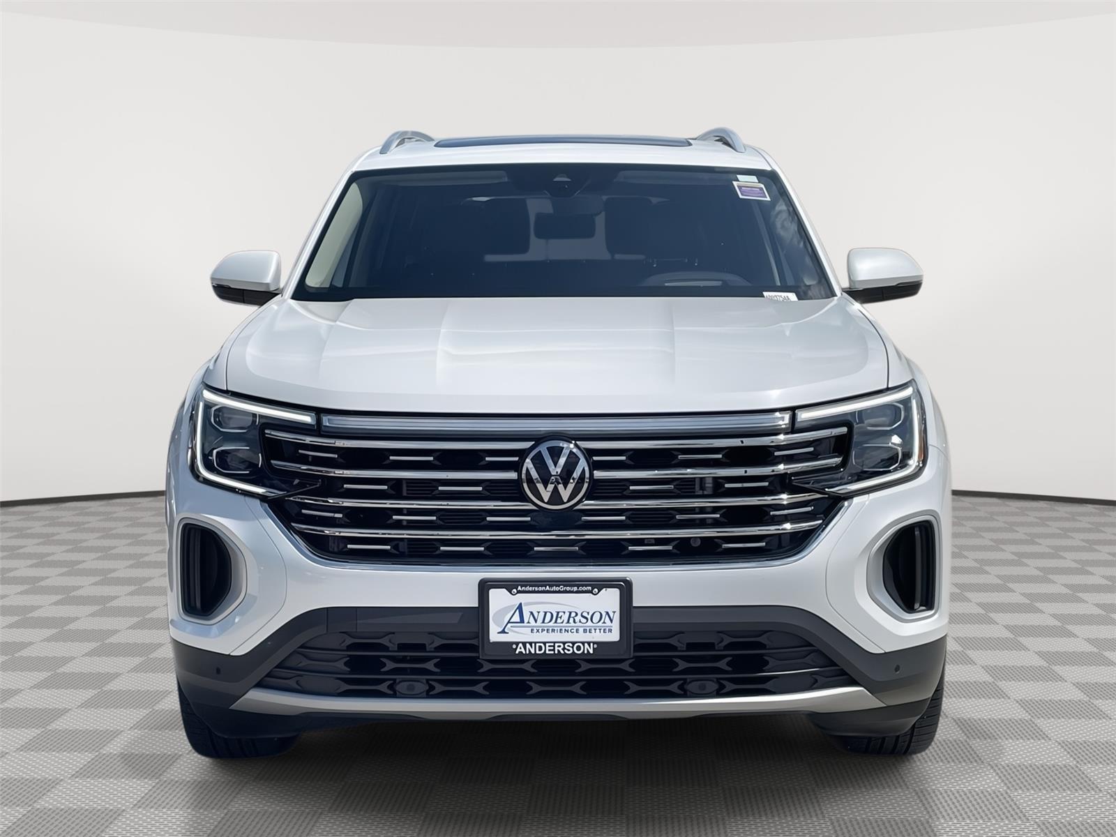 2024 Volkswagen Atlas SEL photo 3