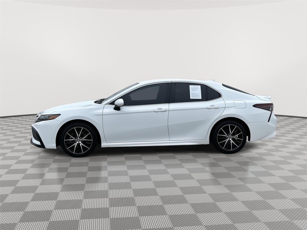 Certified 2022 Toyota Camry SE SEDAN