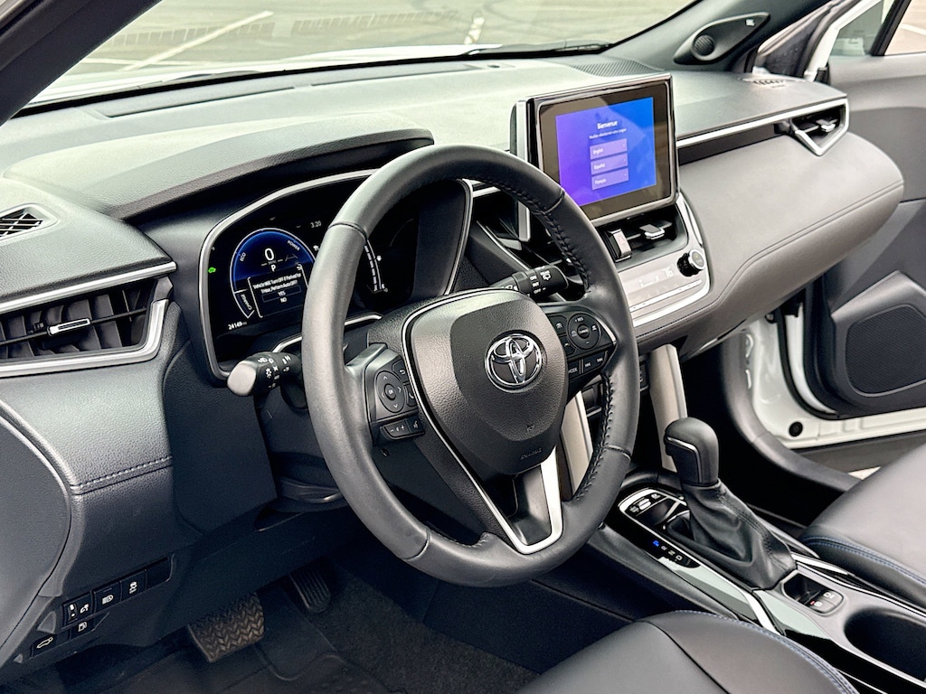 2024 Toyota Corolla Hybrid S photo 4