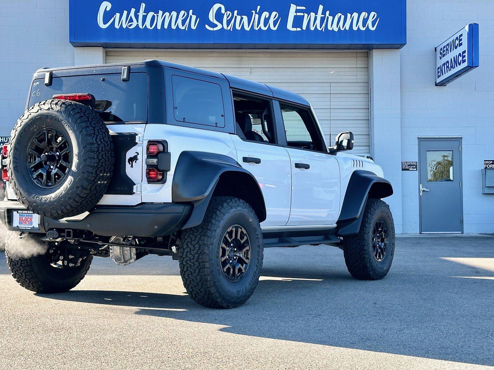2024 Ford Bronco Raptor photo 2