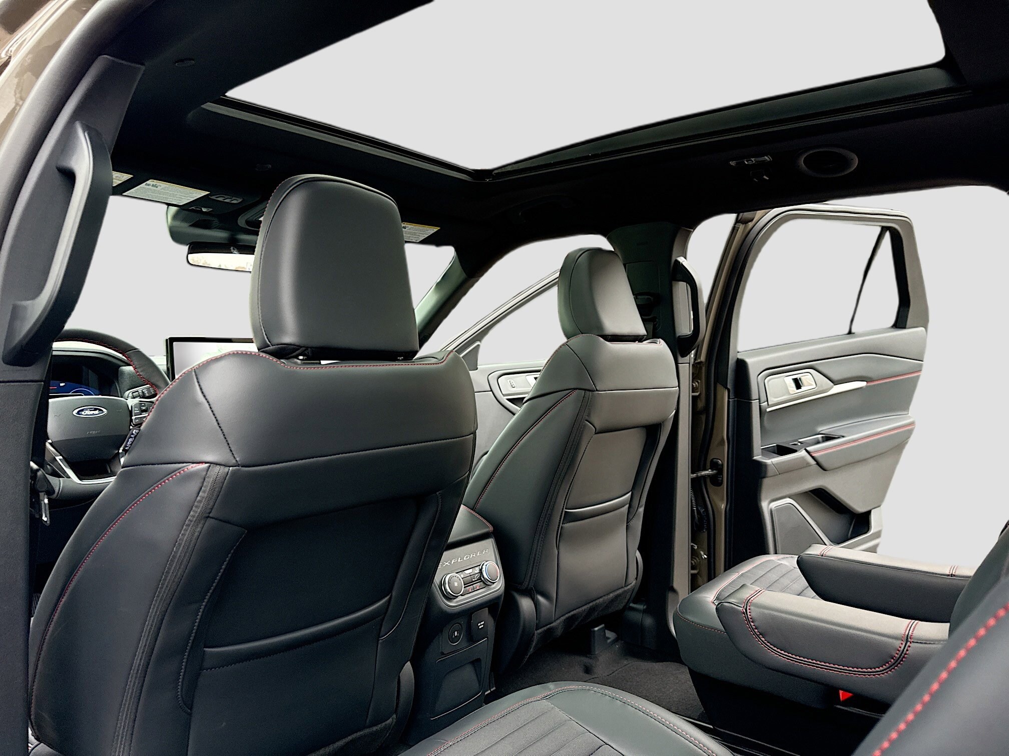 2026 Ford Explorer ST-Line - Photo 6