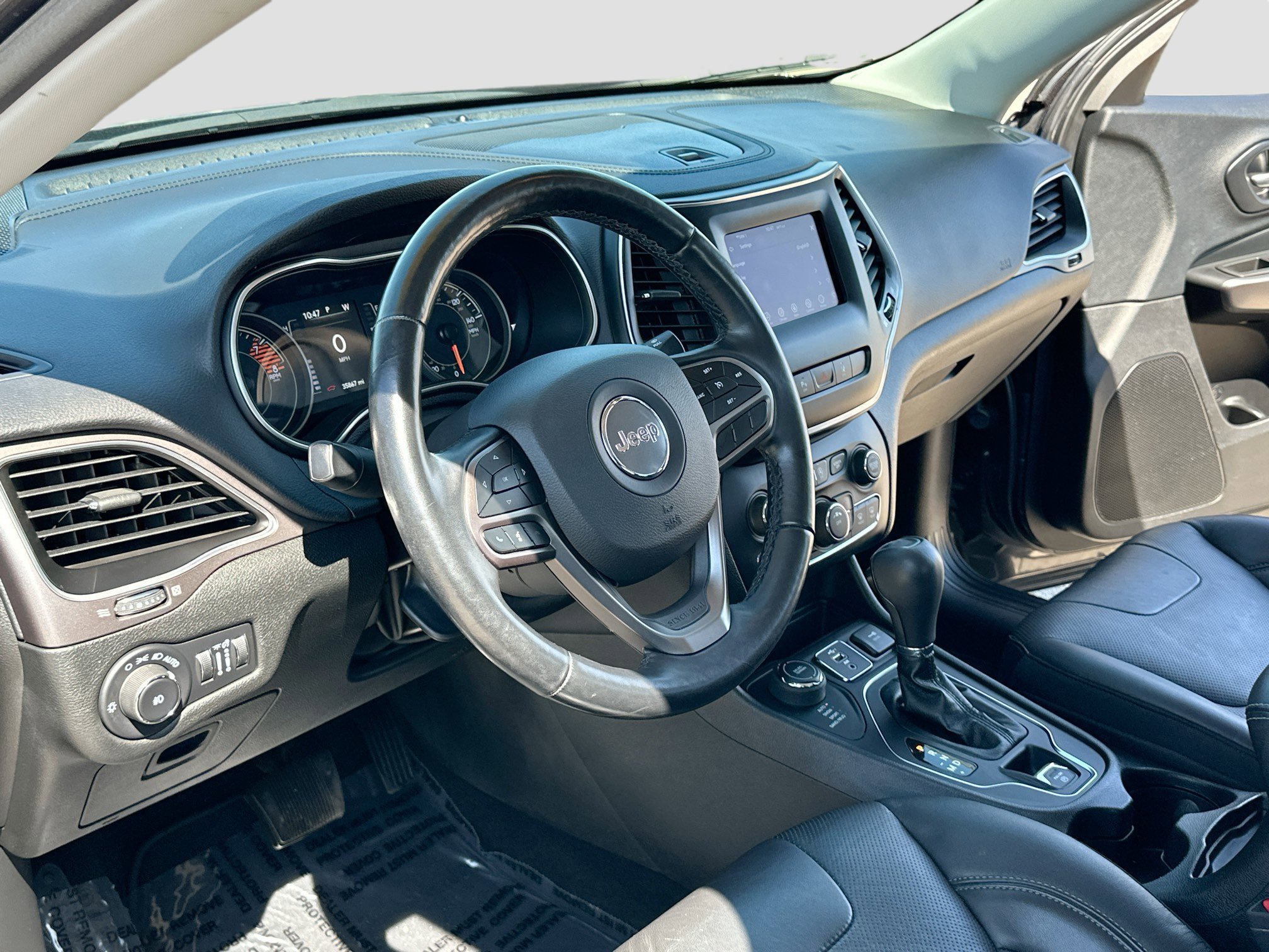 2021 Jeep Cherokee Latitude Lux photo 4