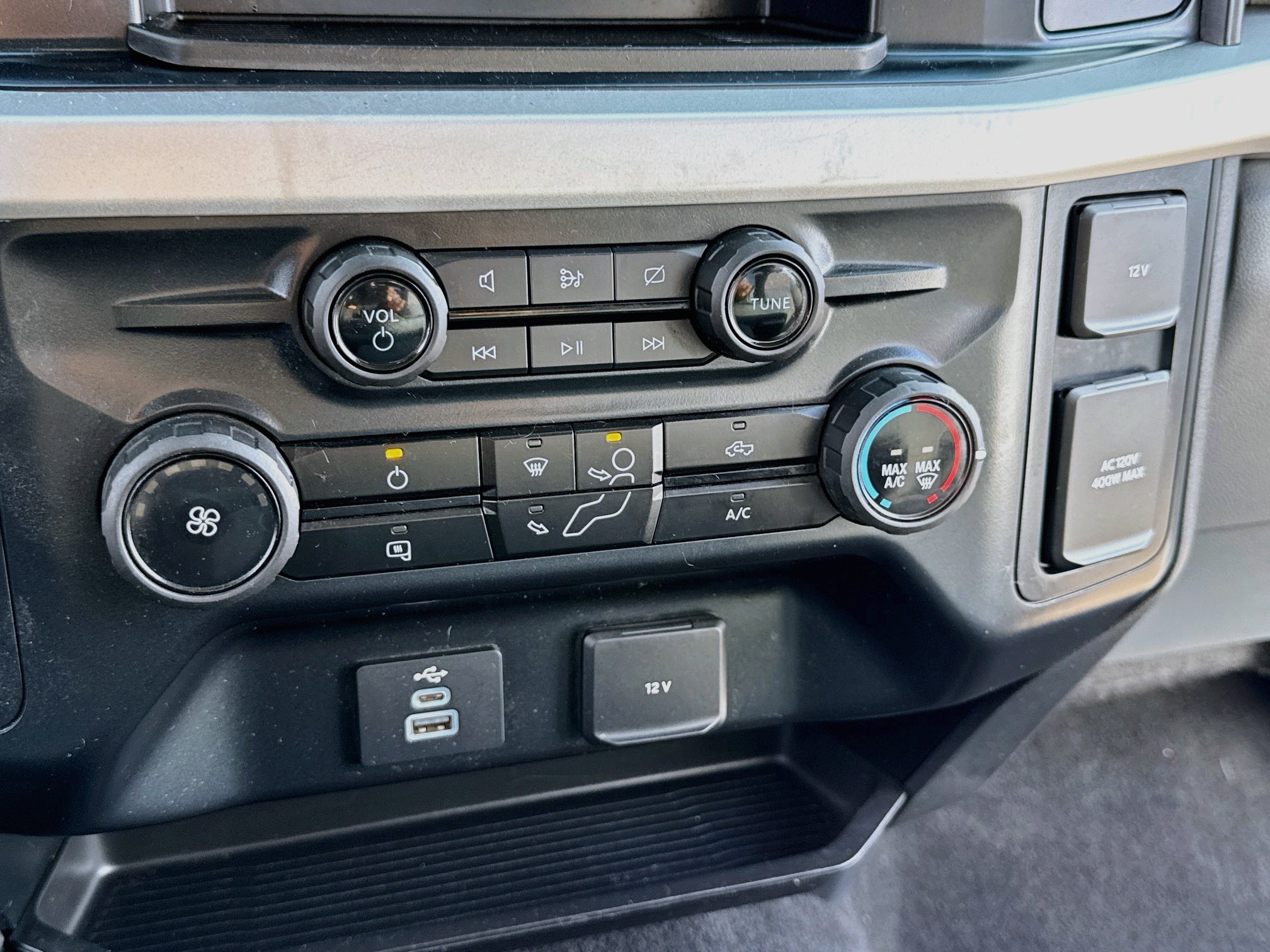 2024 Ford F-250 Super Duty XLT - Photo 19