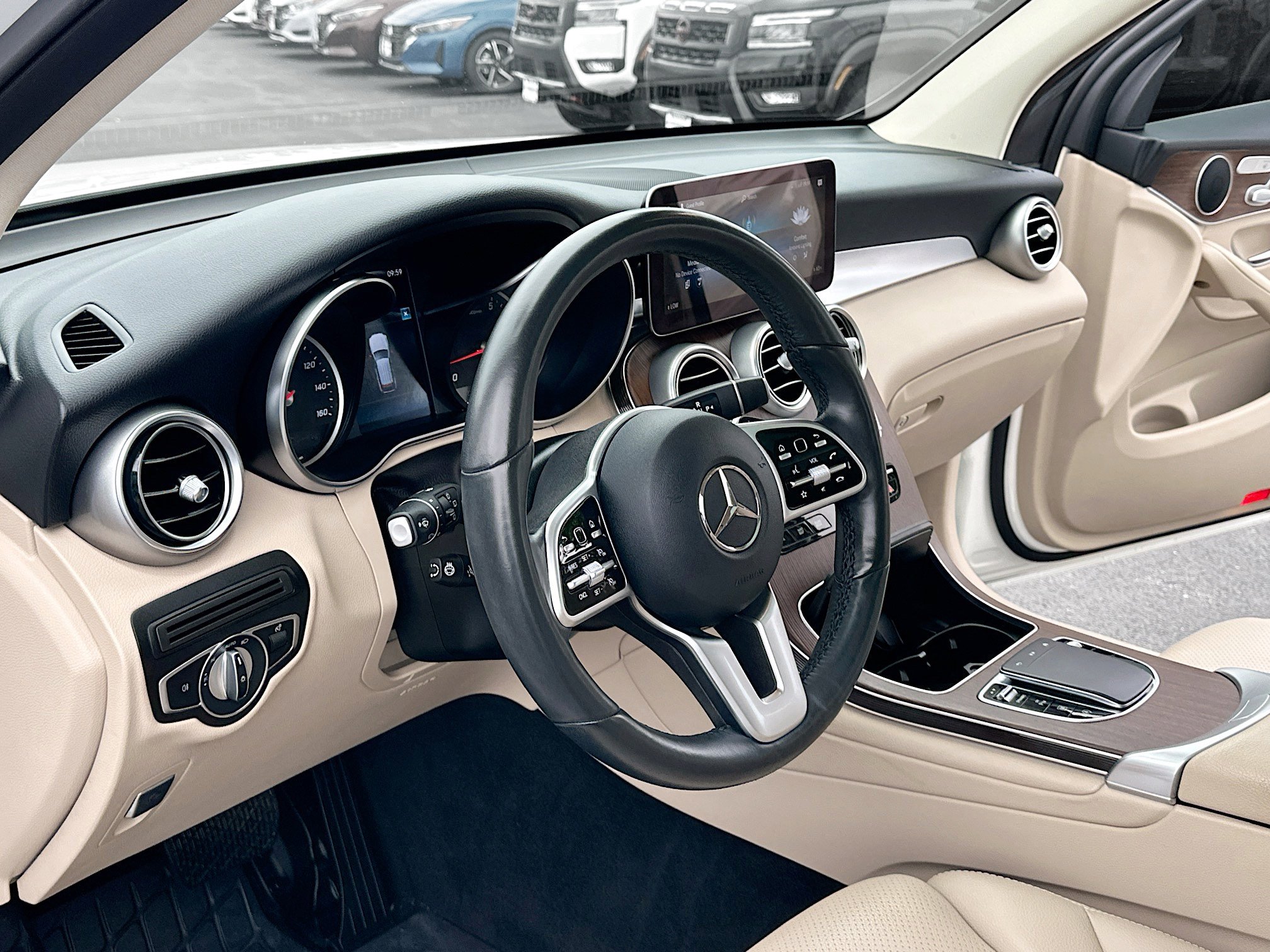 2022 Mercedes Benz GLC 300 4MATIC photo 3