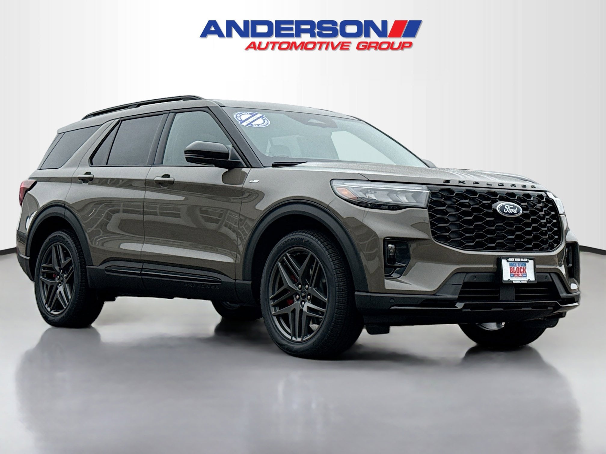 2026 Ford Explorer ST-LINE's photo