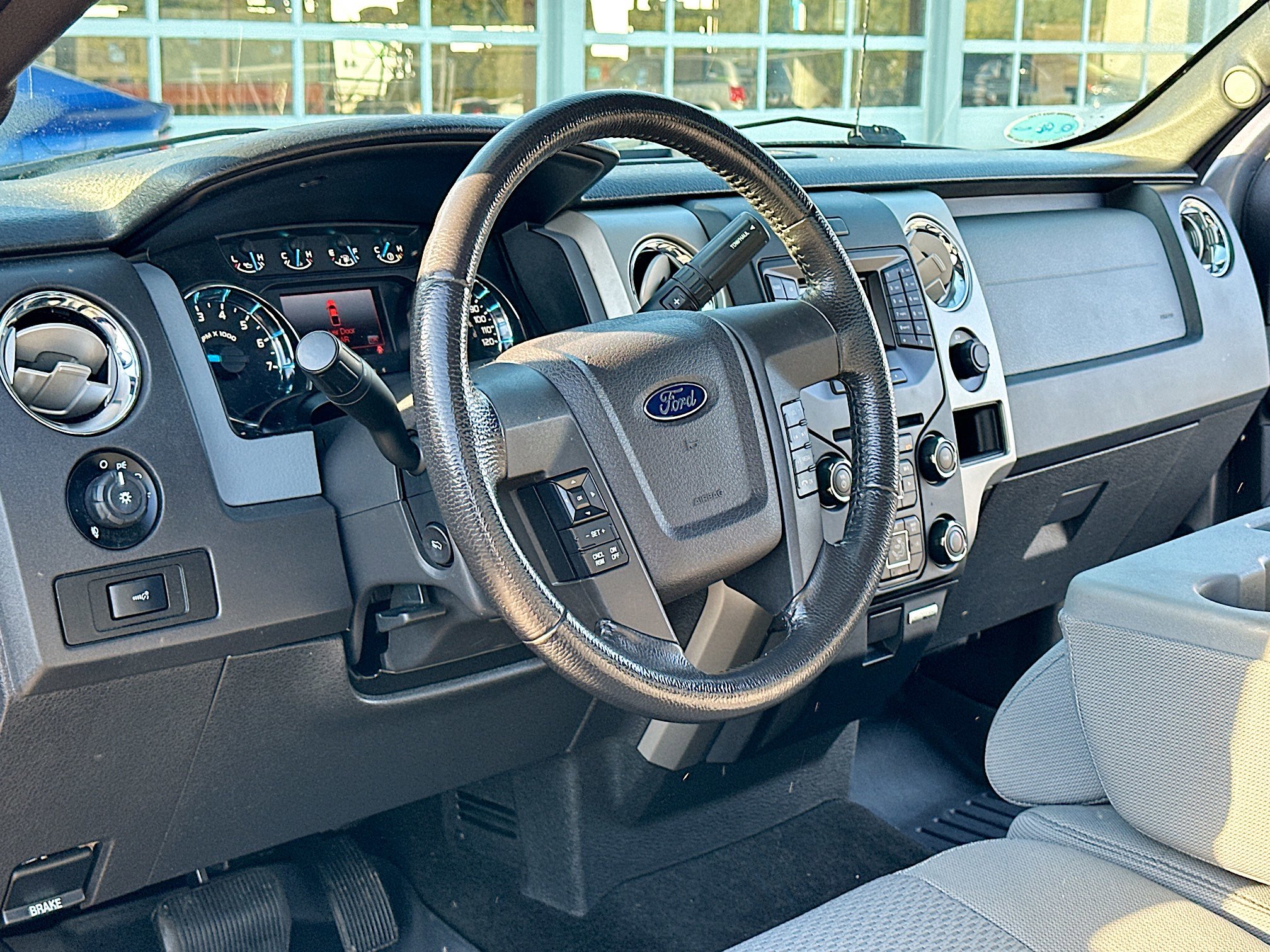 2014 Ford F-150 XLT photo 3