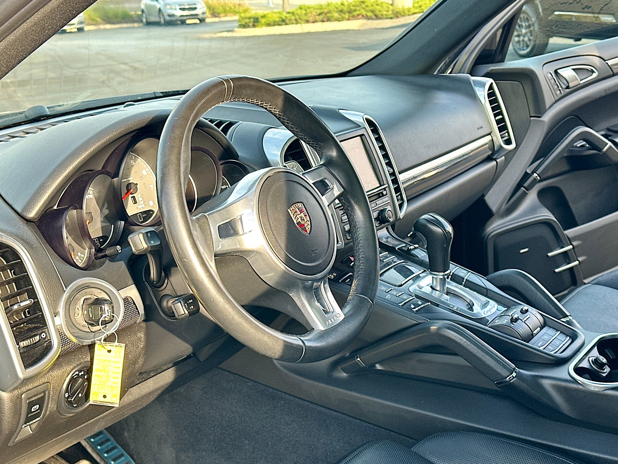 2011 Porsche Cayenne S photo 4