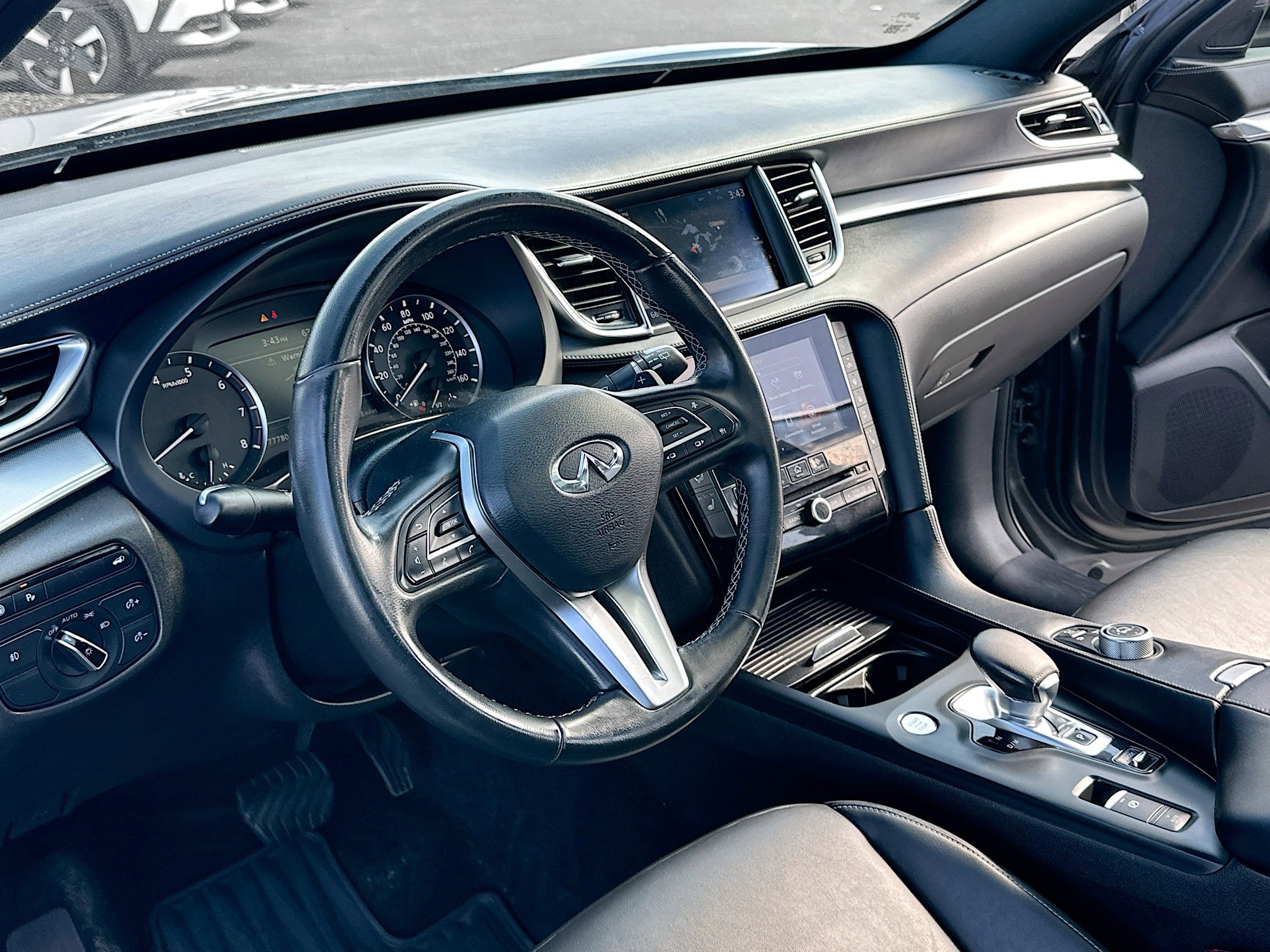 2020 Infiniti QX50 Essential AWD photo 4