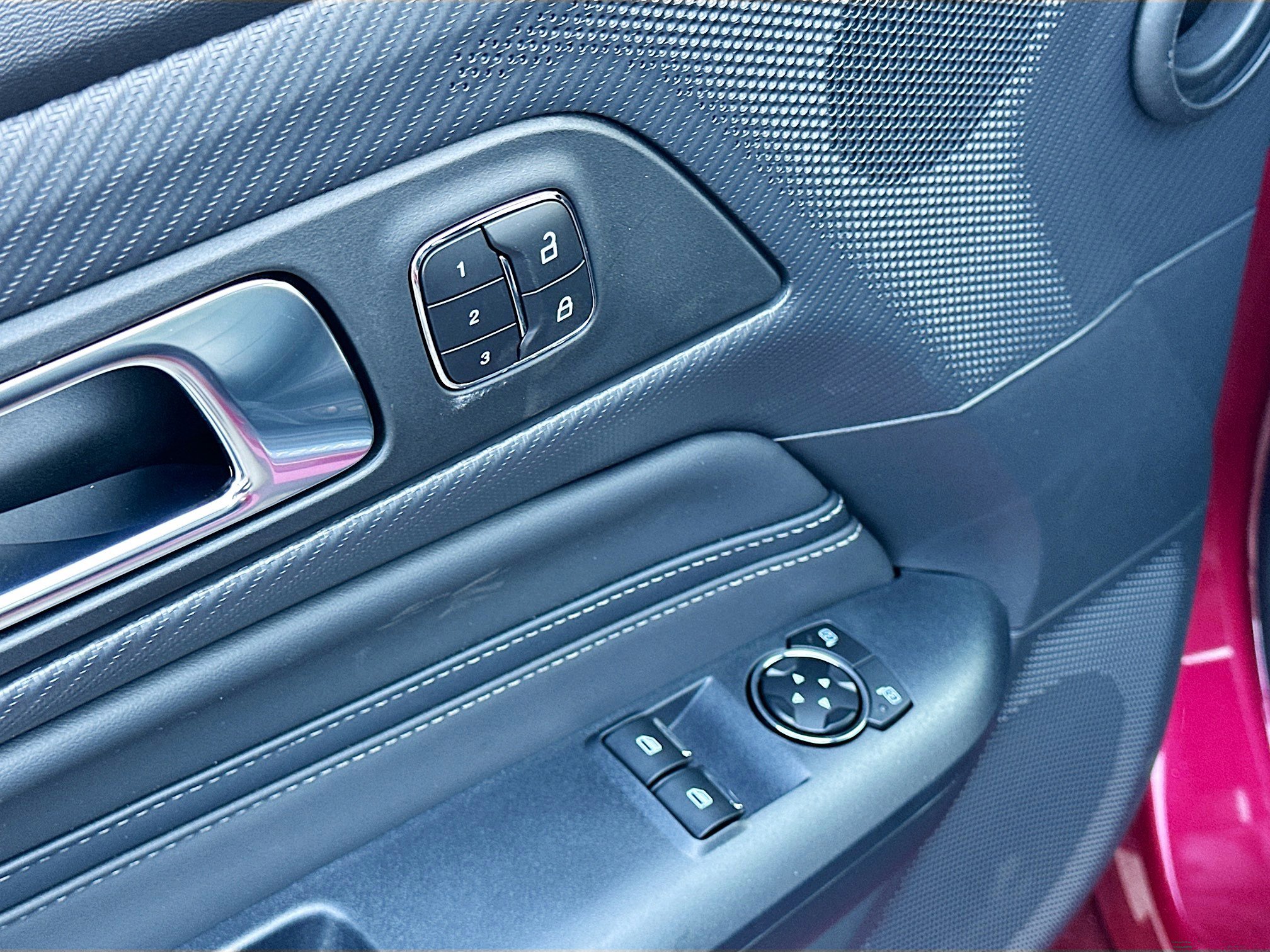 2025 Ford Mustang EcoBoost Premium Fastback - Photo 7