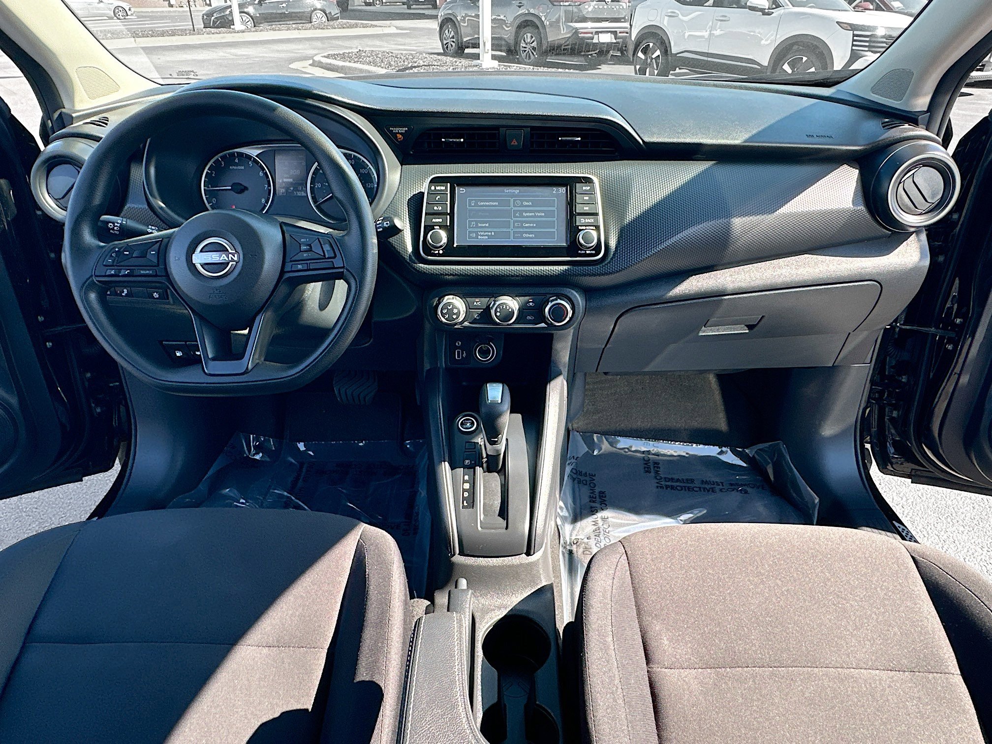 2024 Nissan Kicks S photo 2