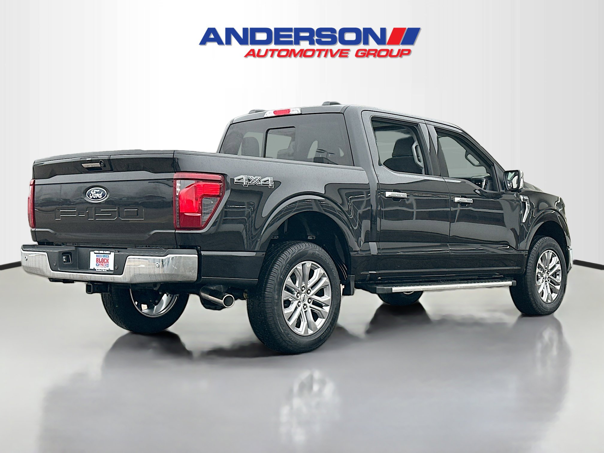 2024 Ford F-150 XLT photo 2