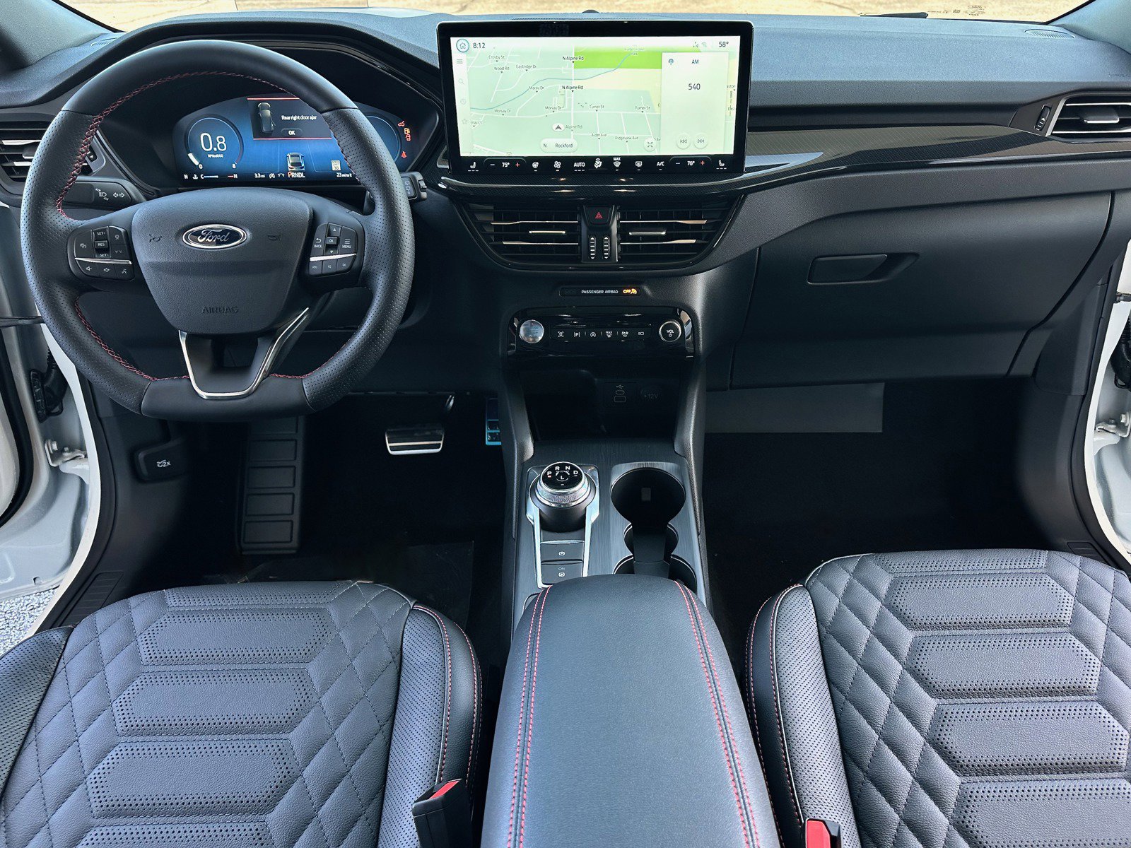 2024 Ford Escape ST-Line Elite photo 3