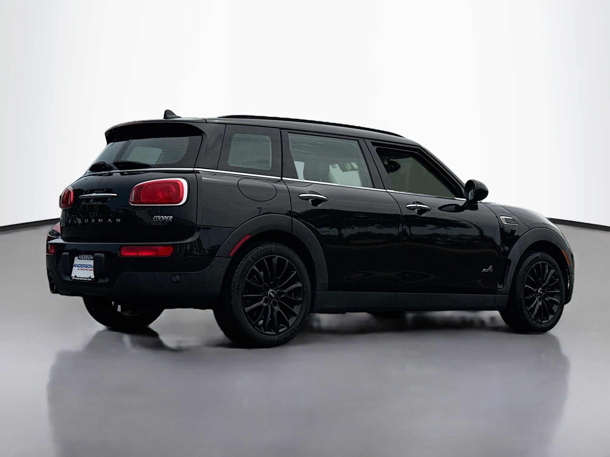 Used 2019 MINI Clubman Base with VIN WMWLU1C50K2F29549 for sale in Rockford, IL