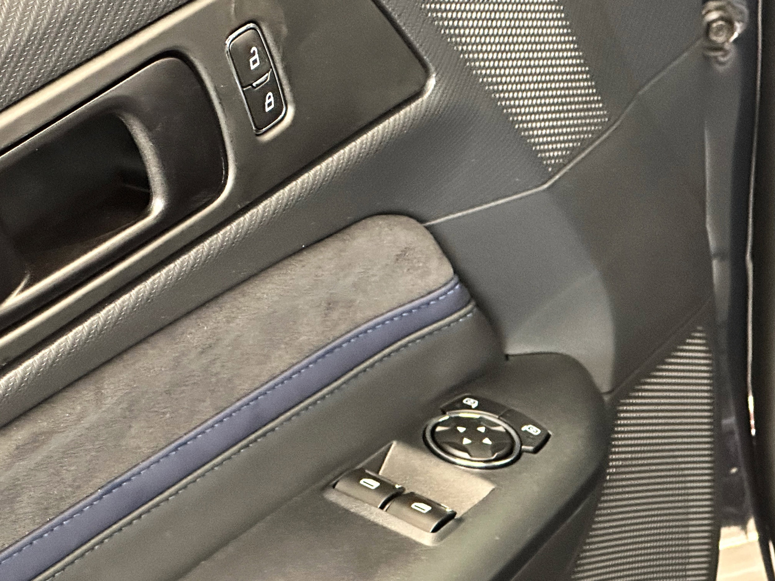 2025 Ford Mustang Dark Horse - Photo 7
