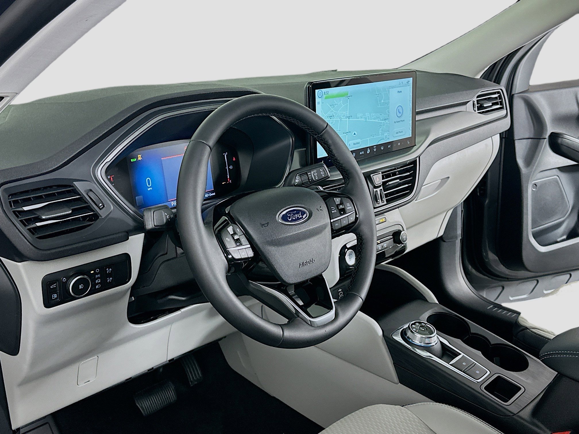 2025 Ford Escape Titanium photo 4