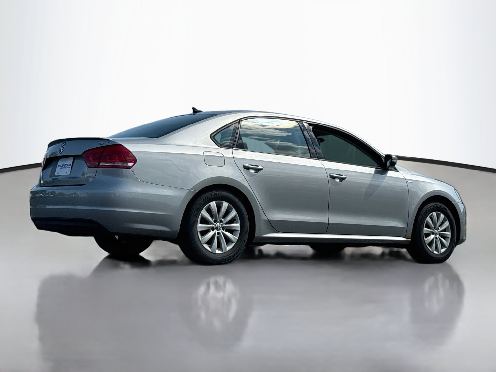 Used 2014 Volkswagen Passat S with VIN 1VWAS7A39EC105865 for sale in Rockford, IL