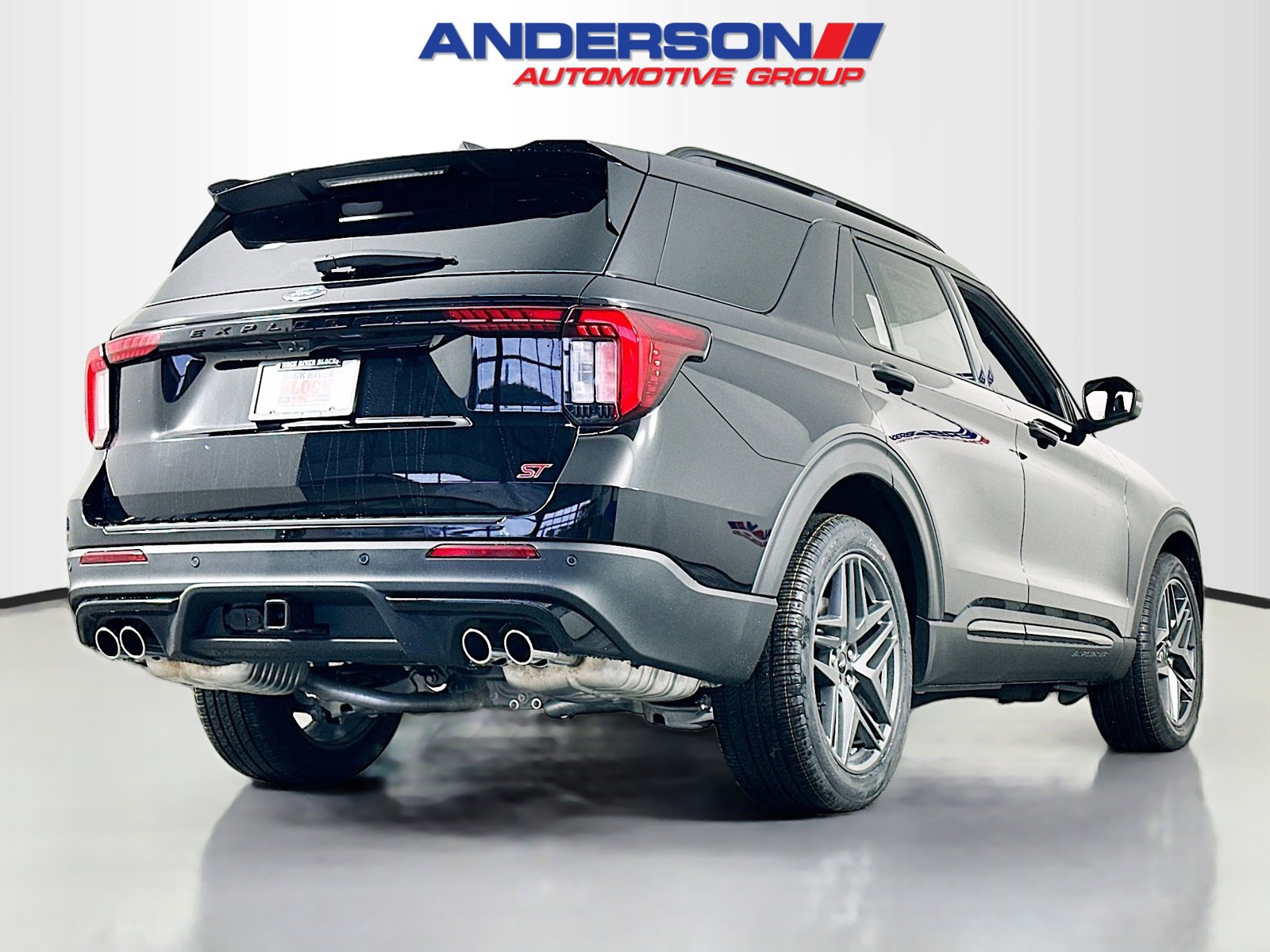 2025 Ford Explorer ST photo 2