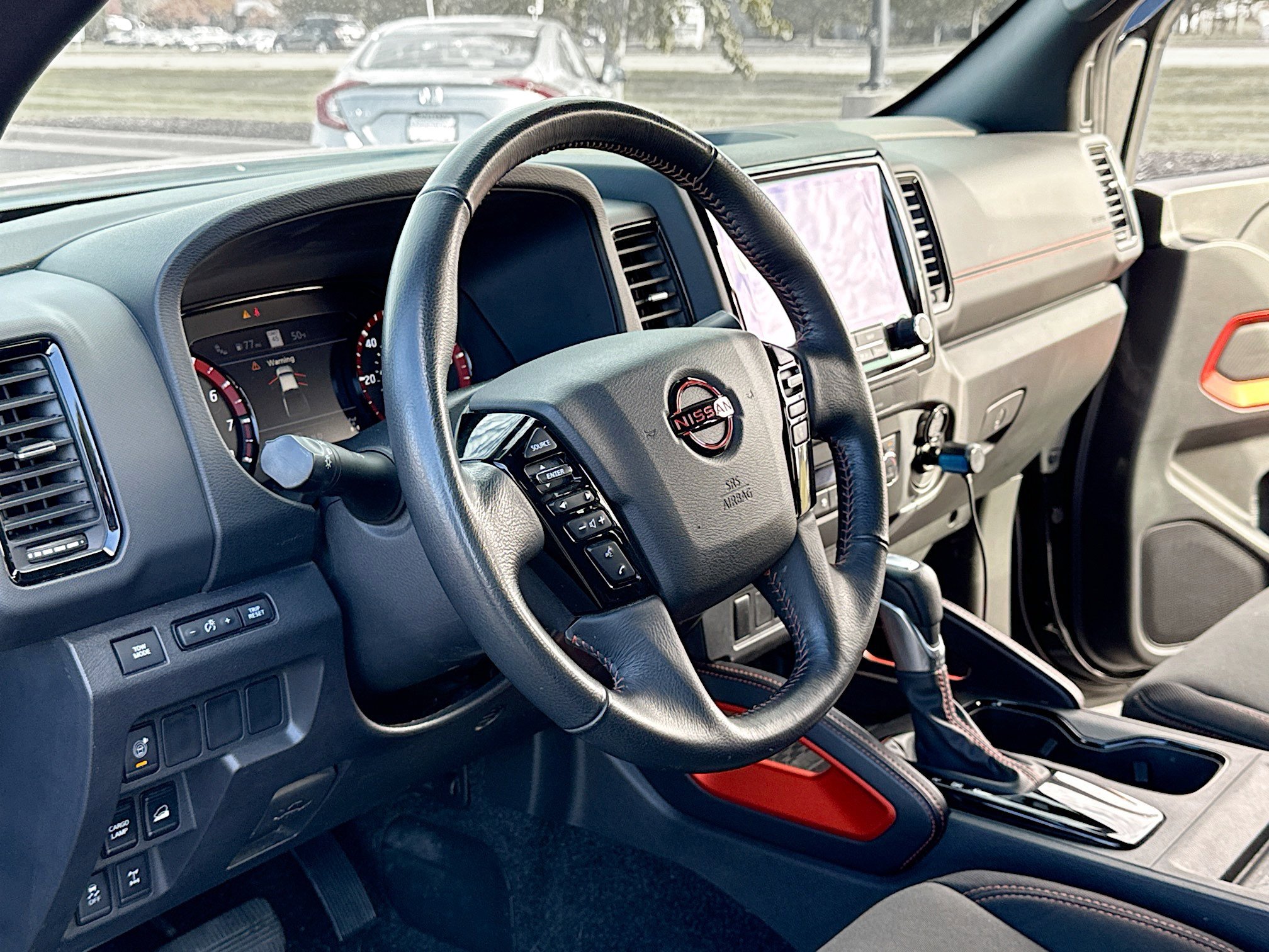 2022 Nissan Frontier Crew Cab PRO-4X photo 4