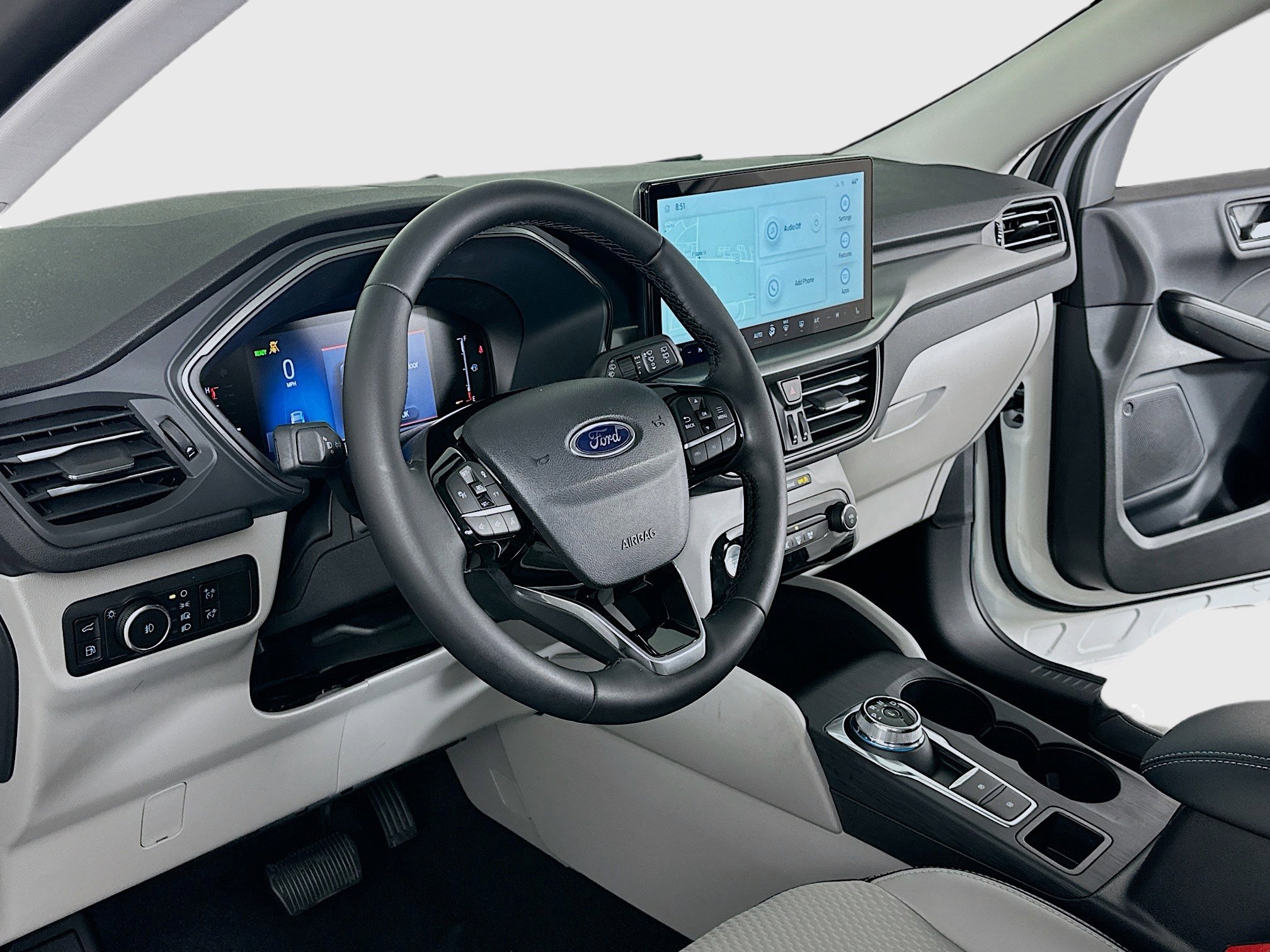 2025 Ford Escape Titanium photo 4