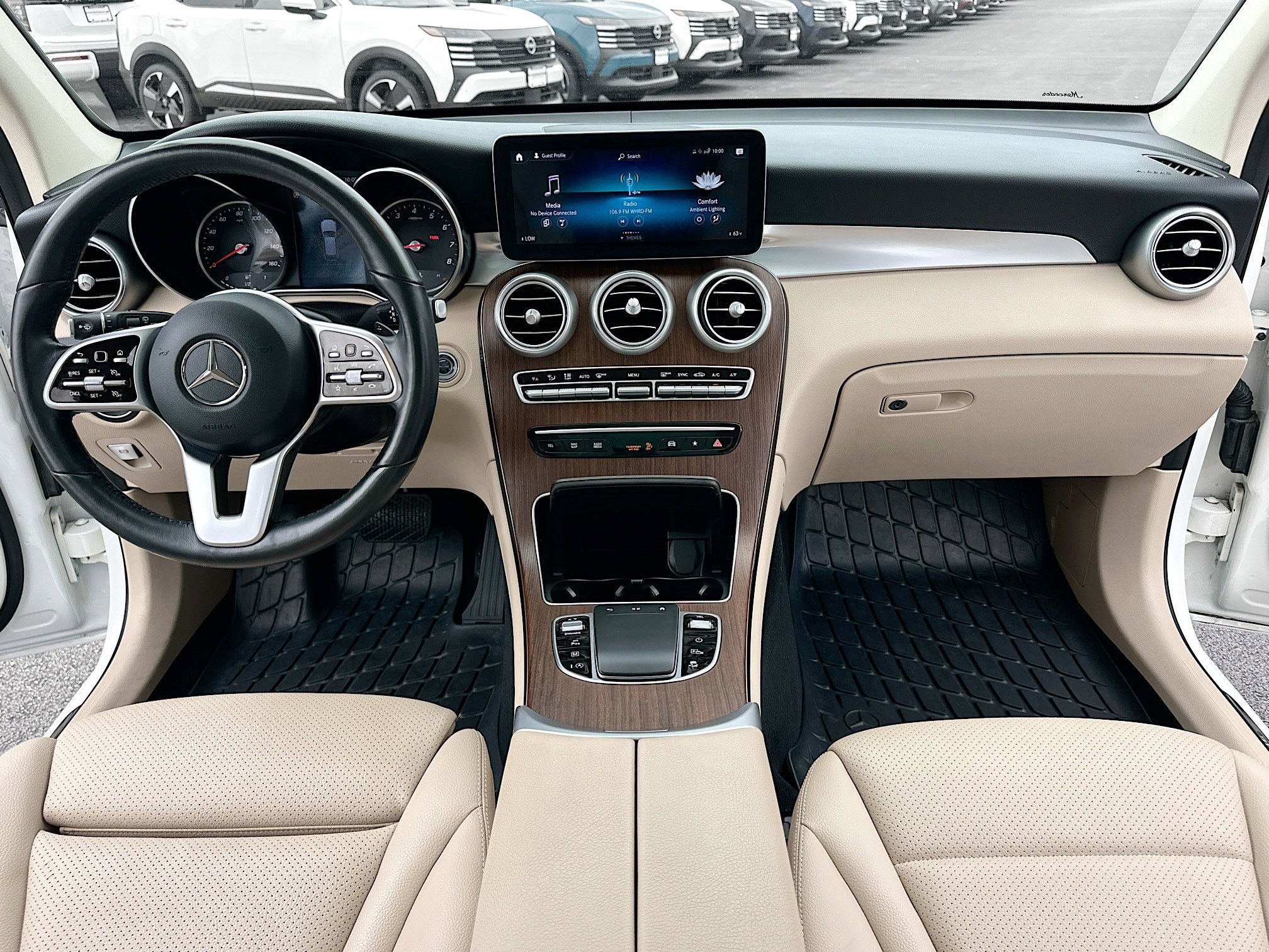 2022 Mercedes Benz GLC 300 4MATIC photo 2