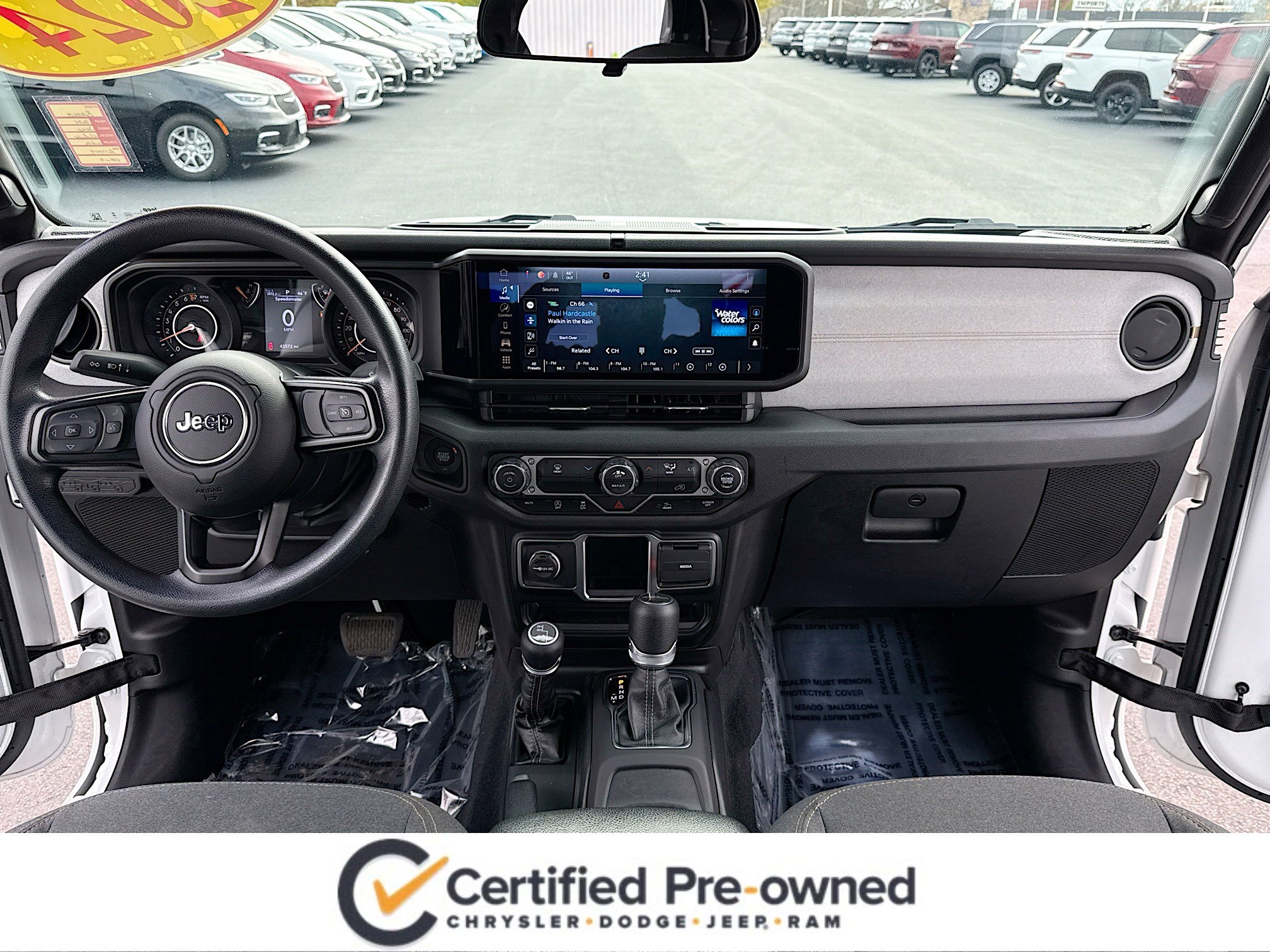 2024 Jeep Gladiator Sport photo 3