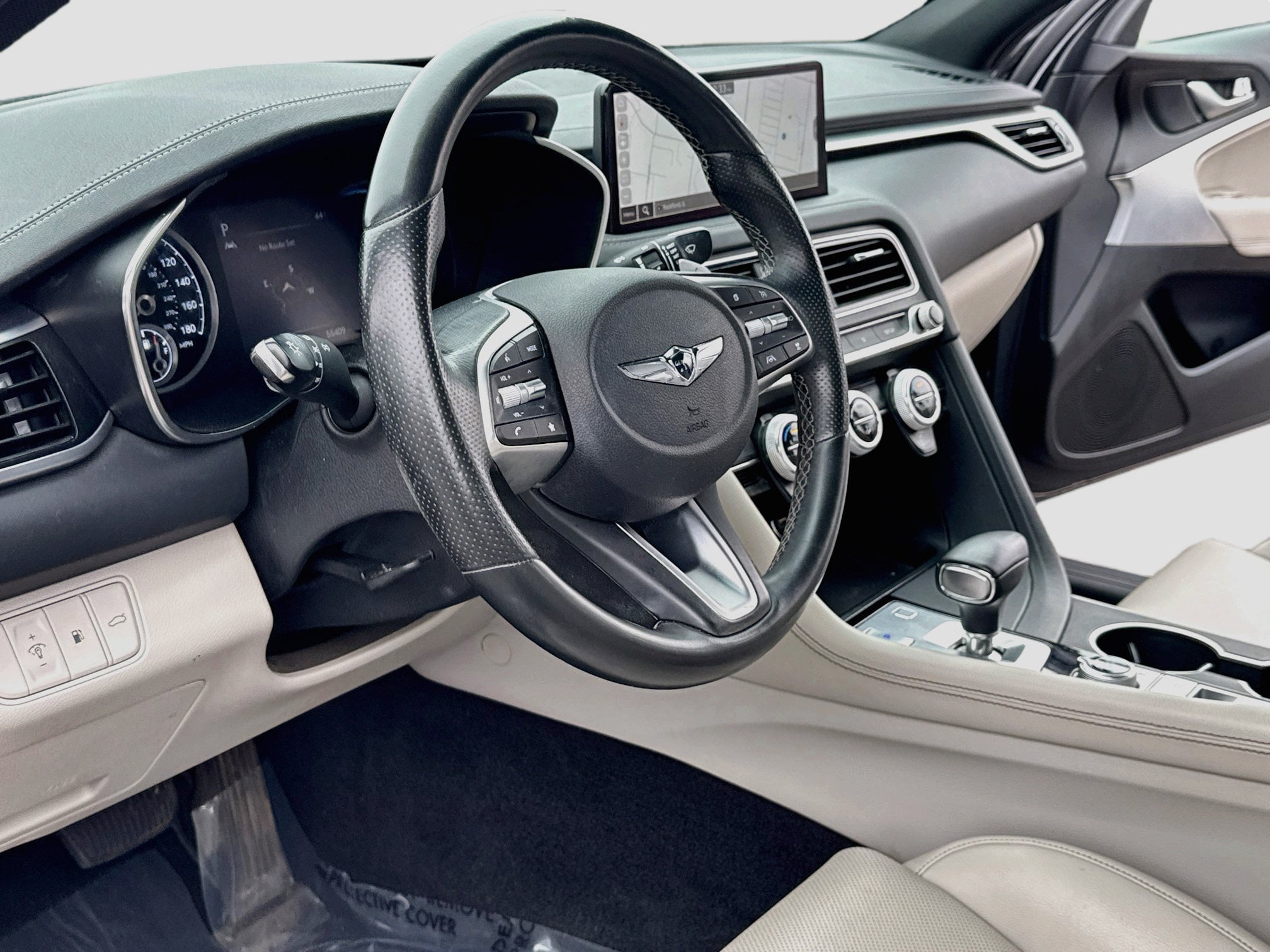 2023 GENESIS G70 Standard - Photo 10